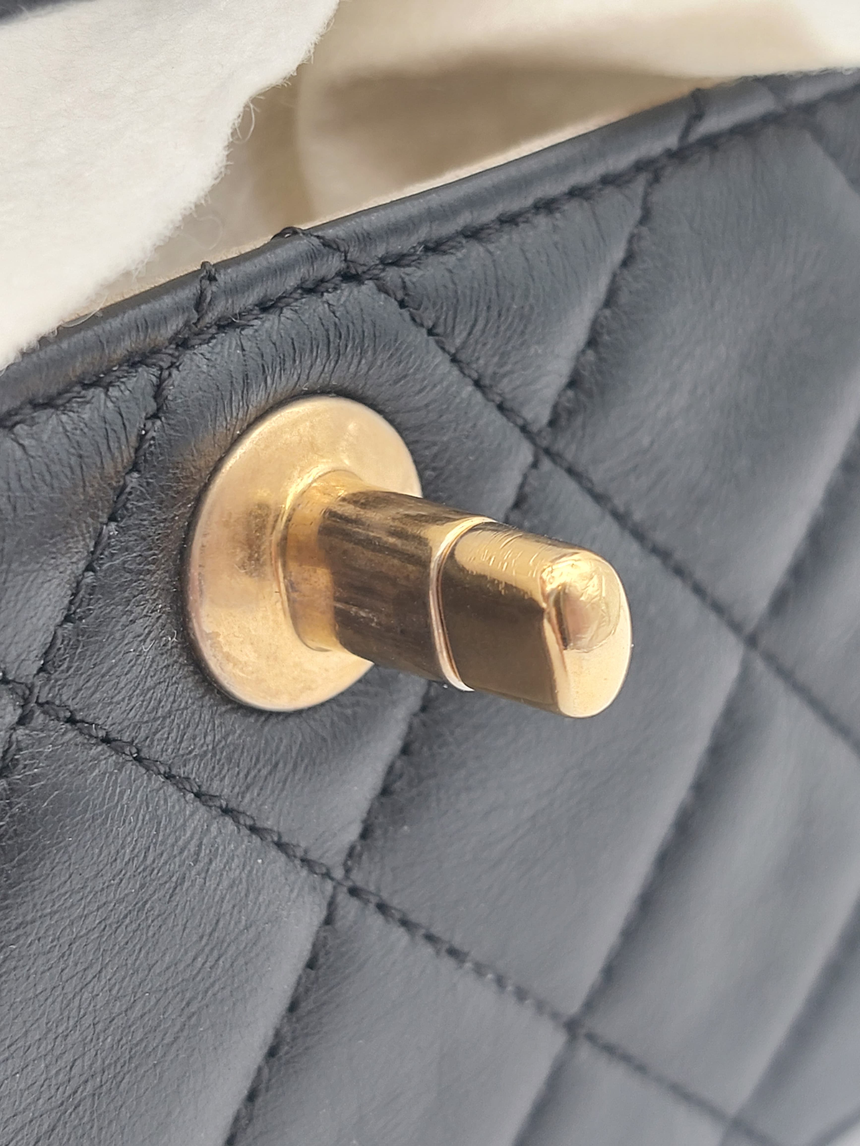 Quilted lambskin shoulderbag