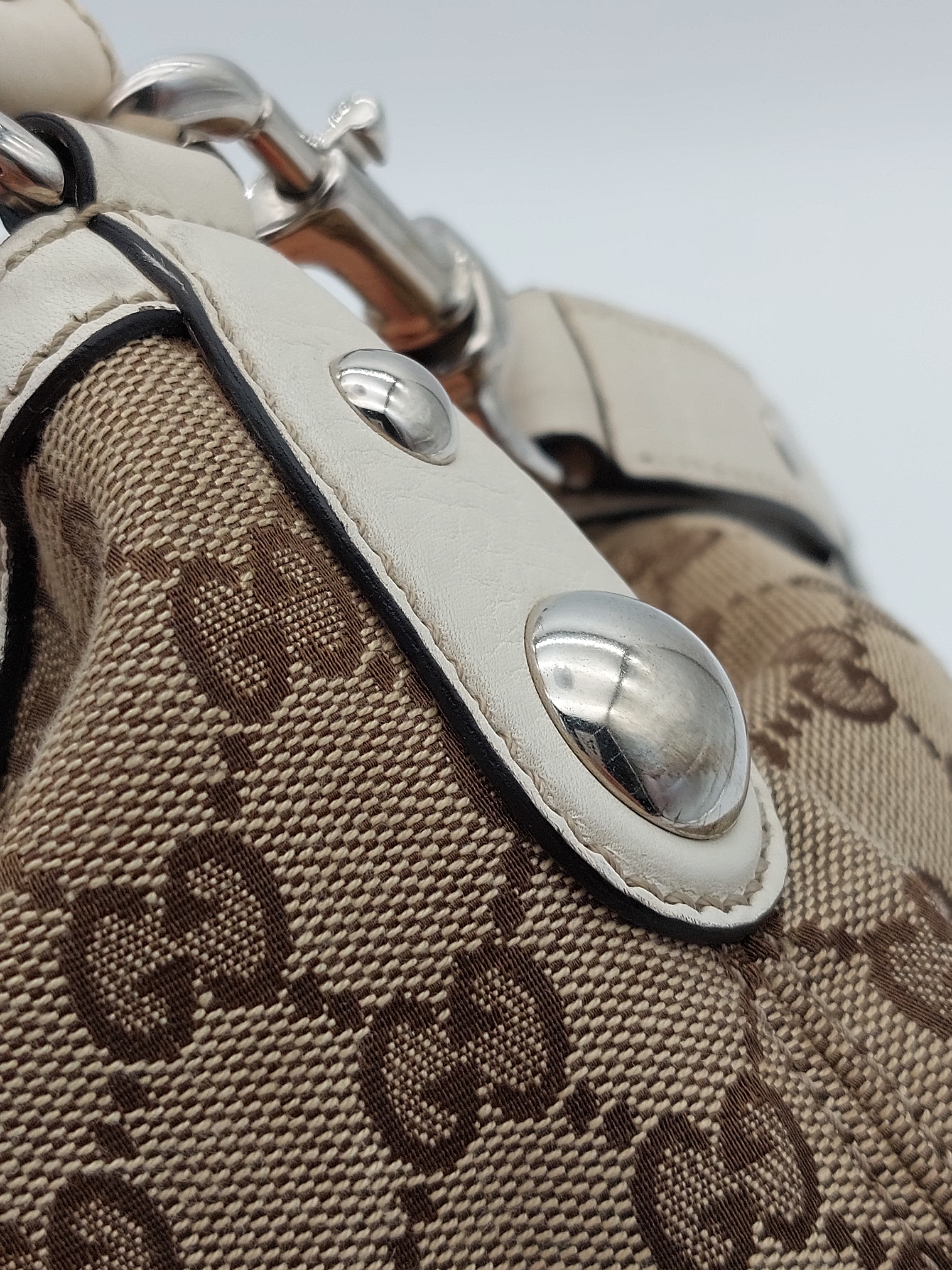 GG Canvas Shoulderbag