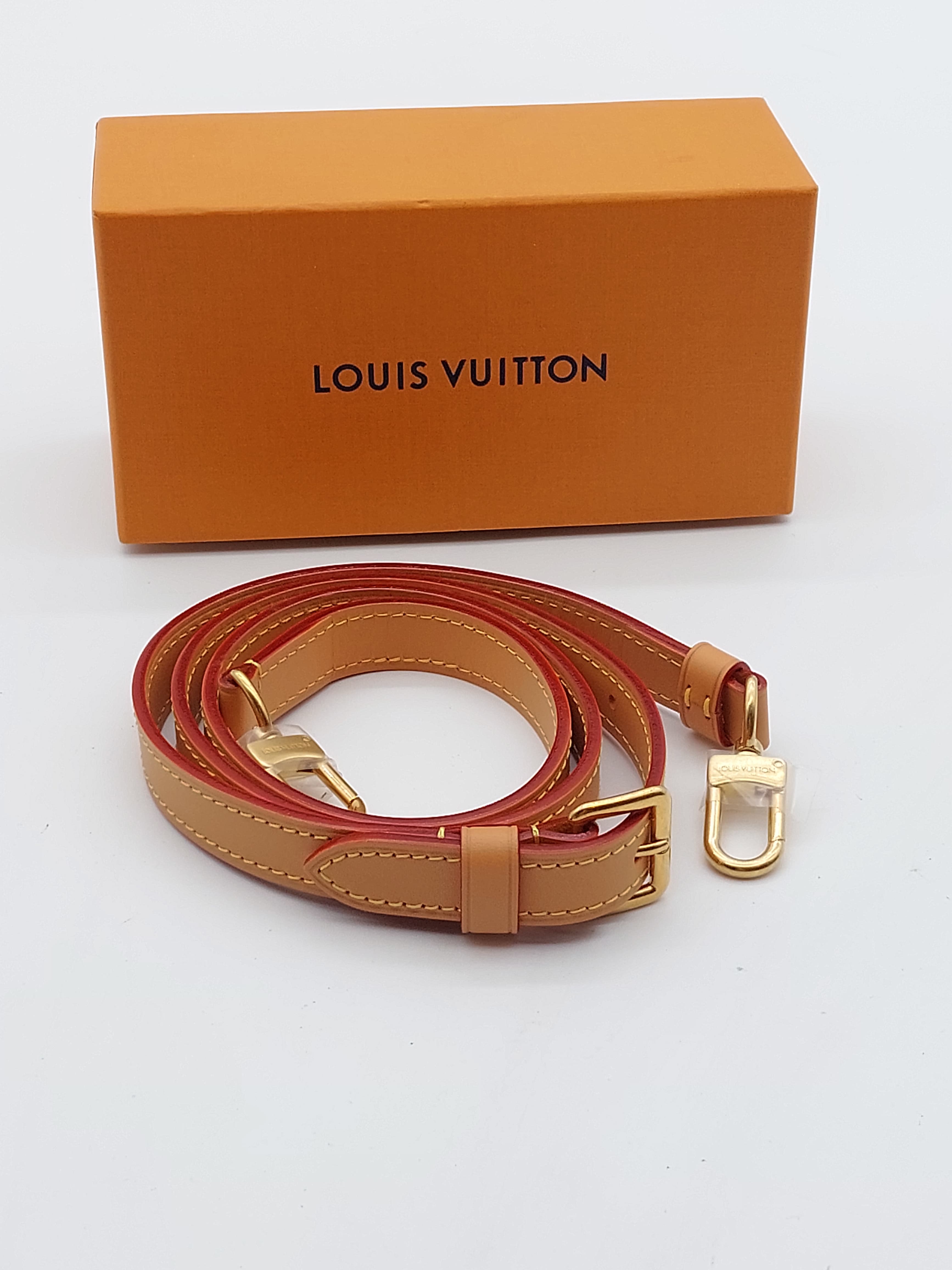 Adjustable strap pre patina