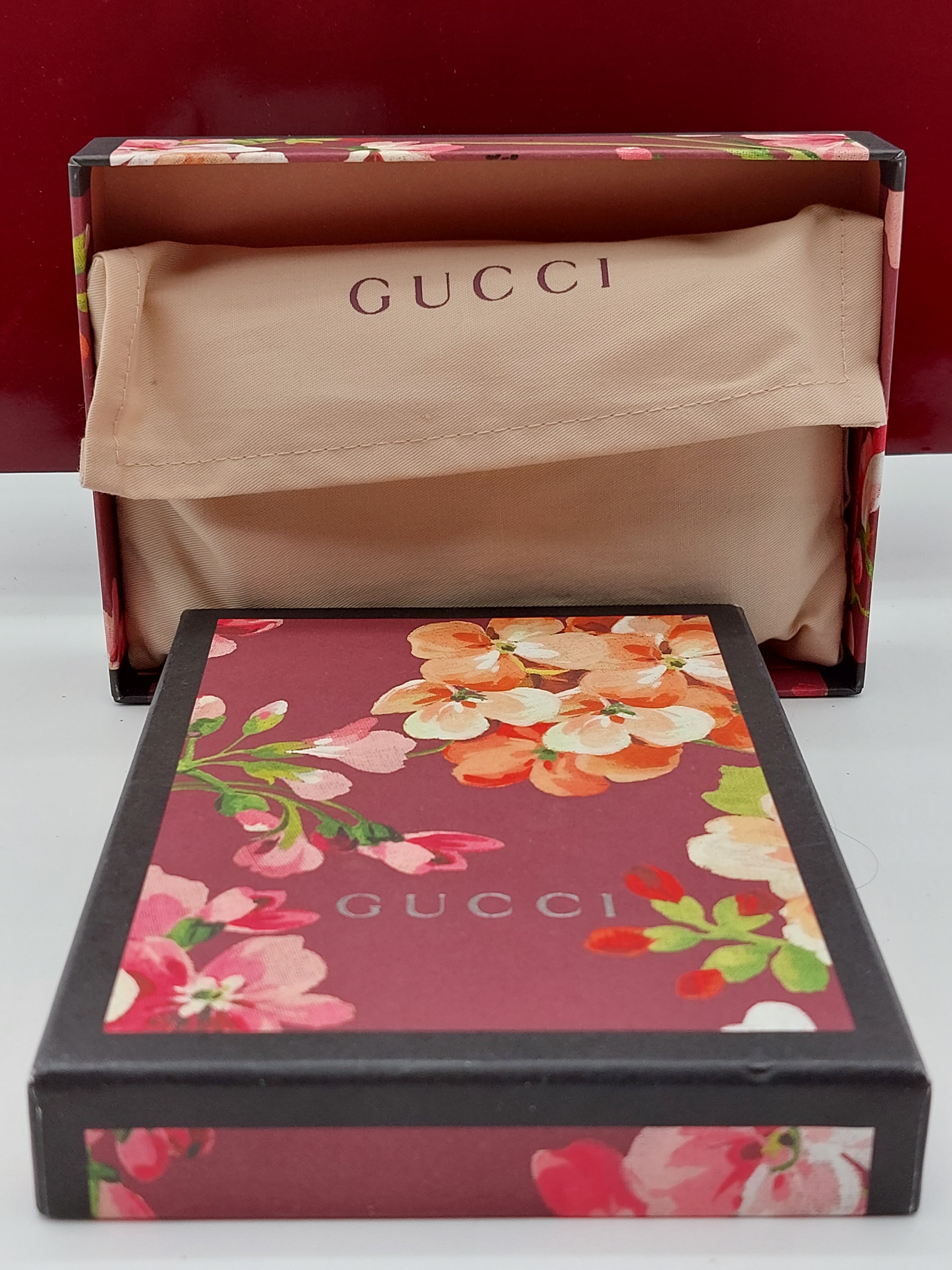 GG Blooms Zippy wallet