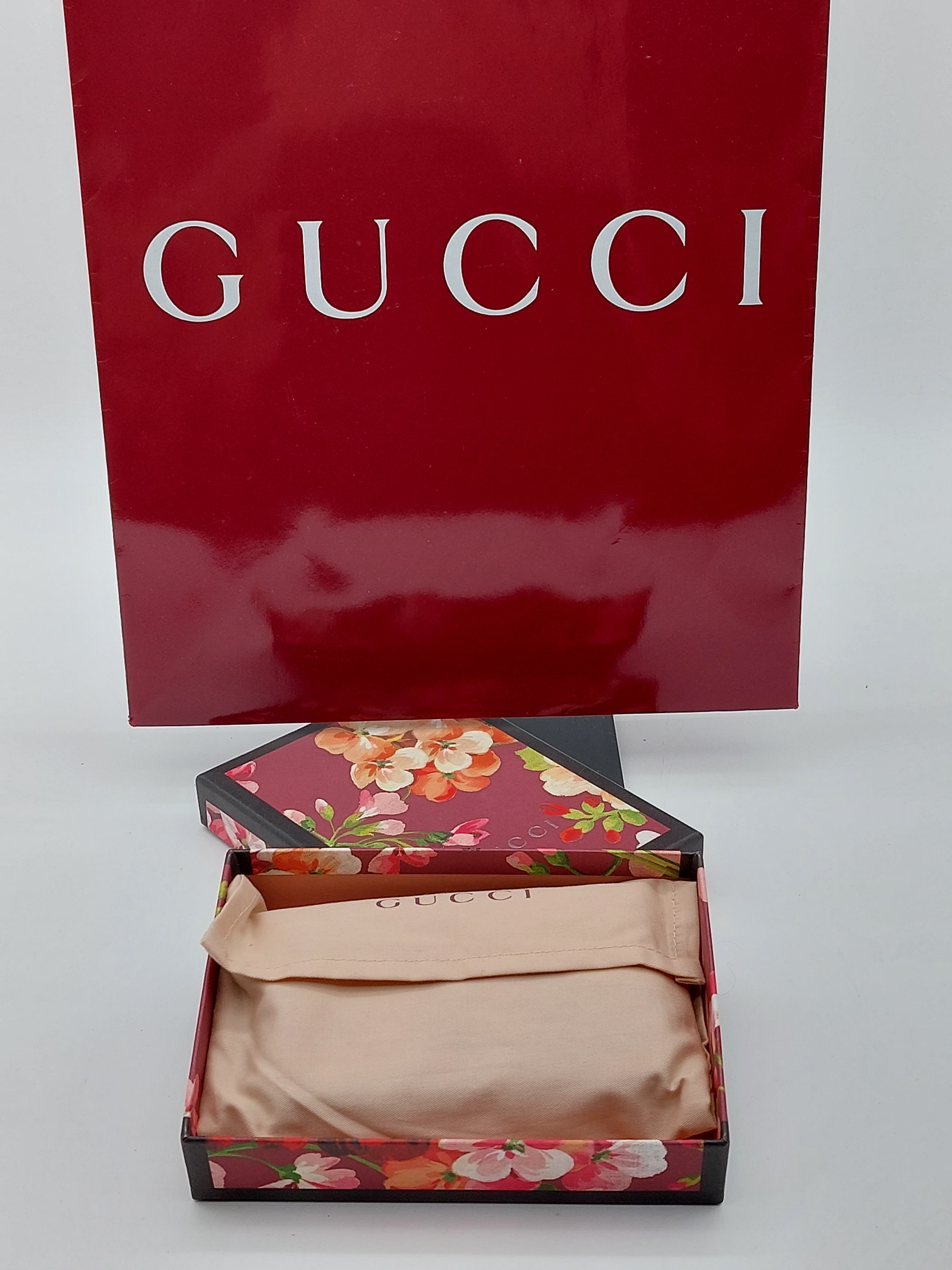 GG Blooms Zippy wallet