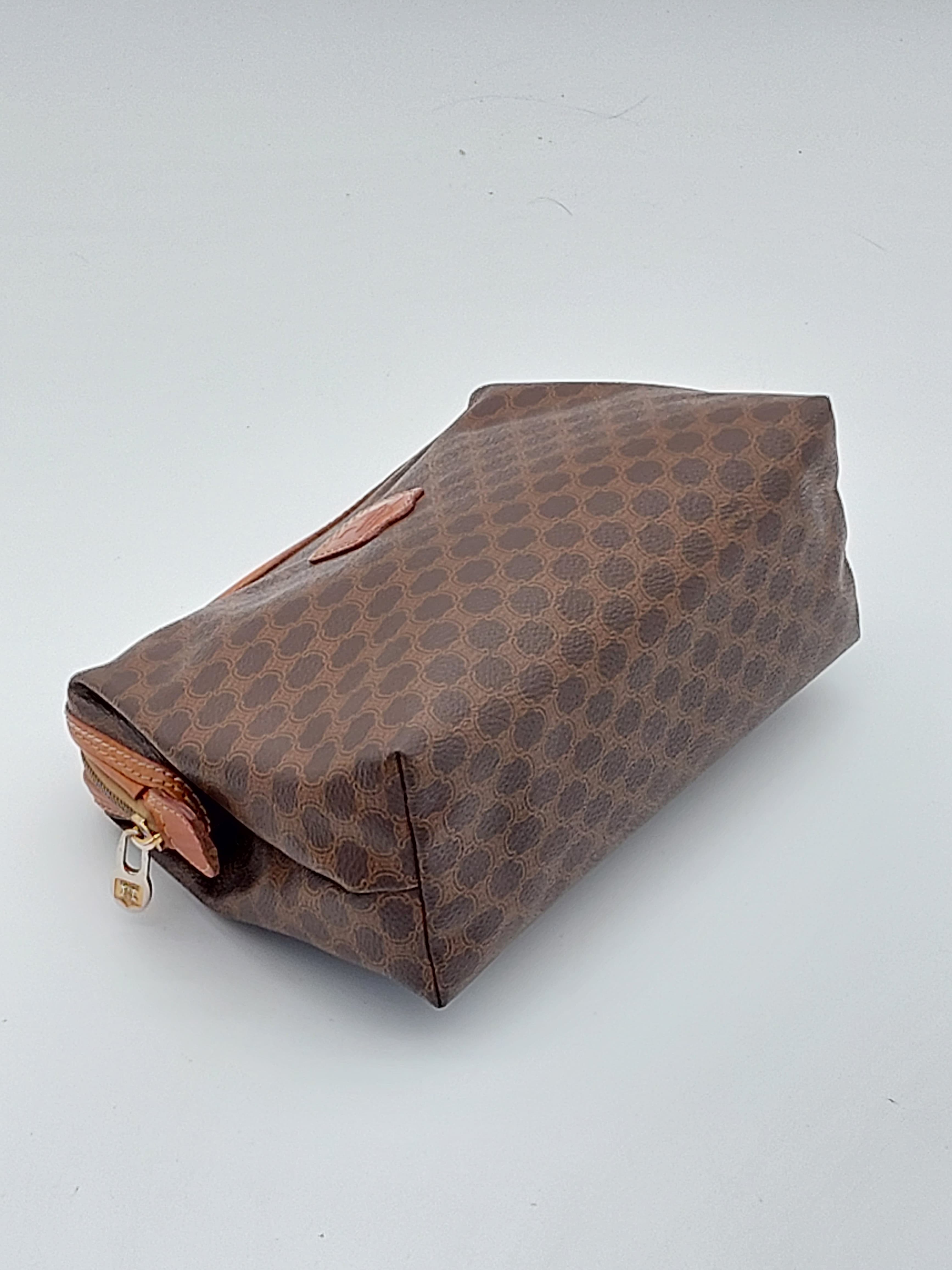 Macadam Trousse