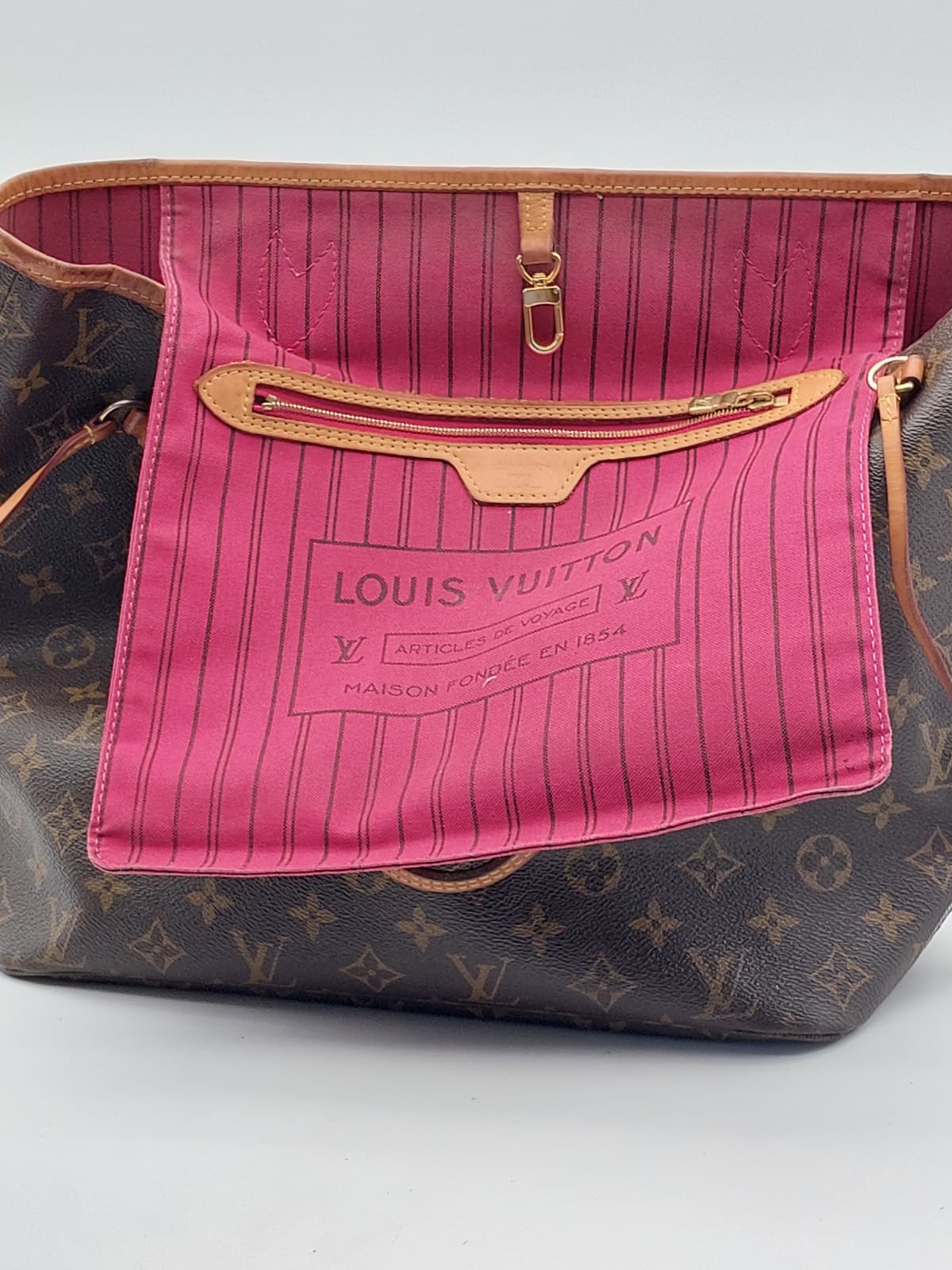 Neverfull MM Fuchsia