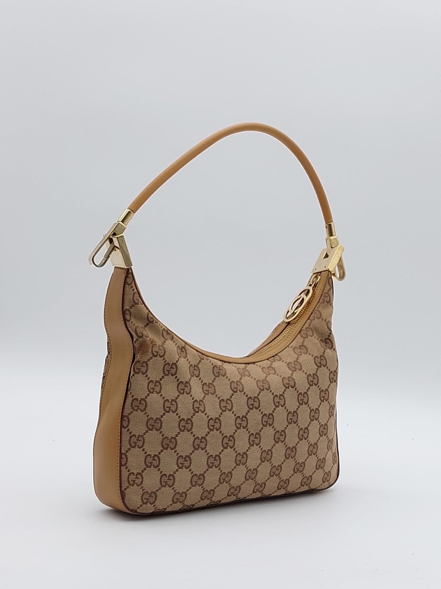Clasp Hobo