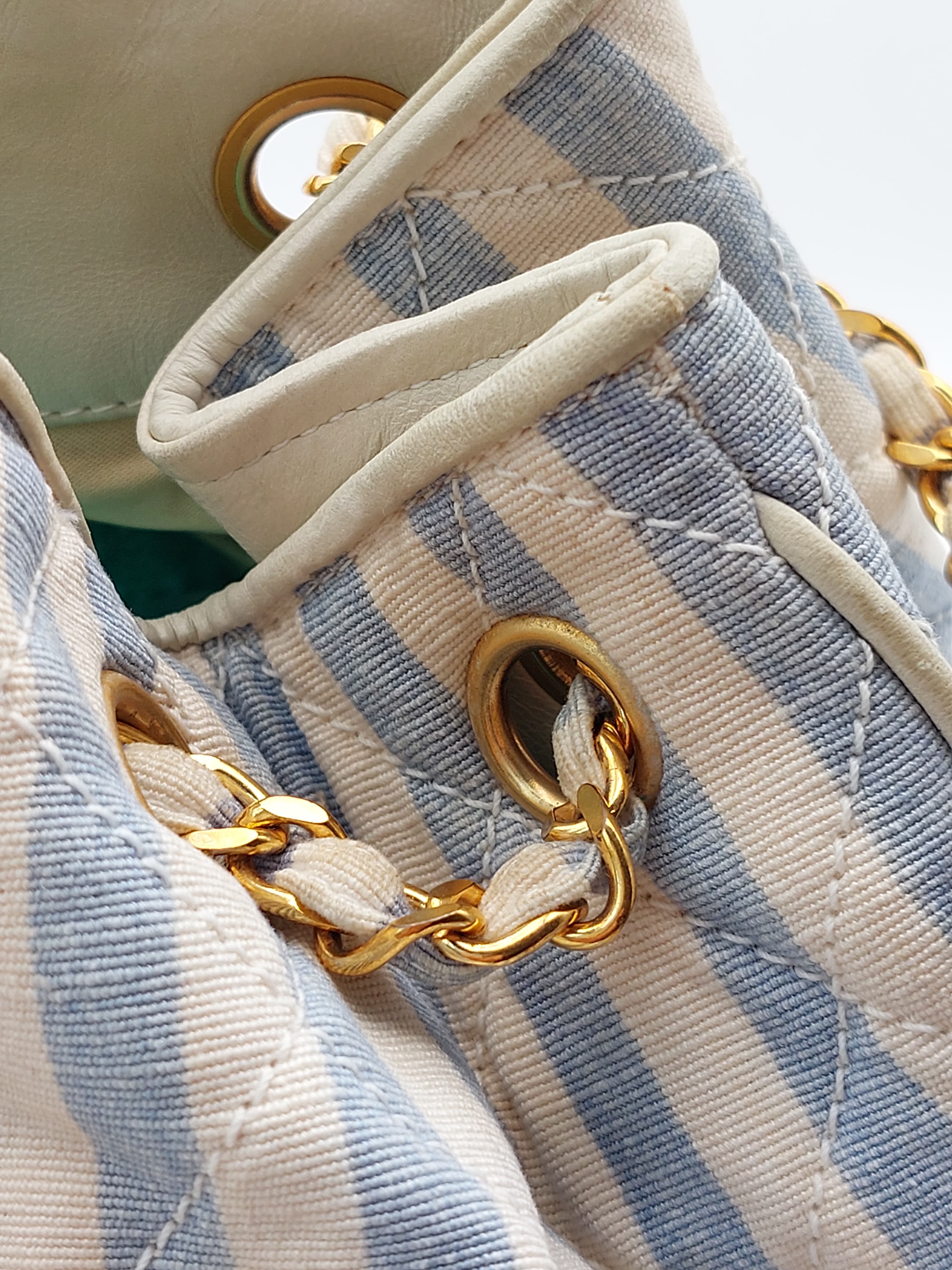 Quilted striped canvas chain shoulderbag