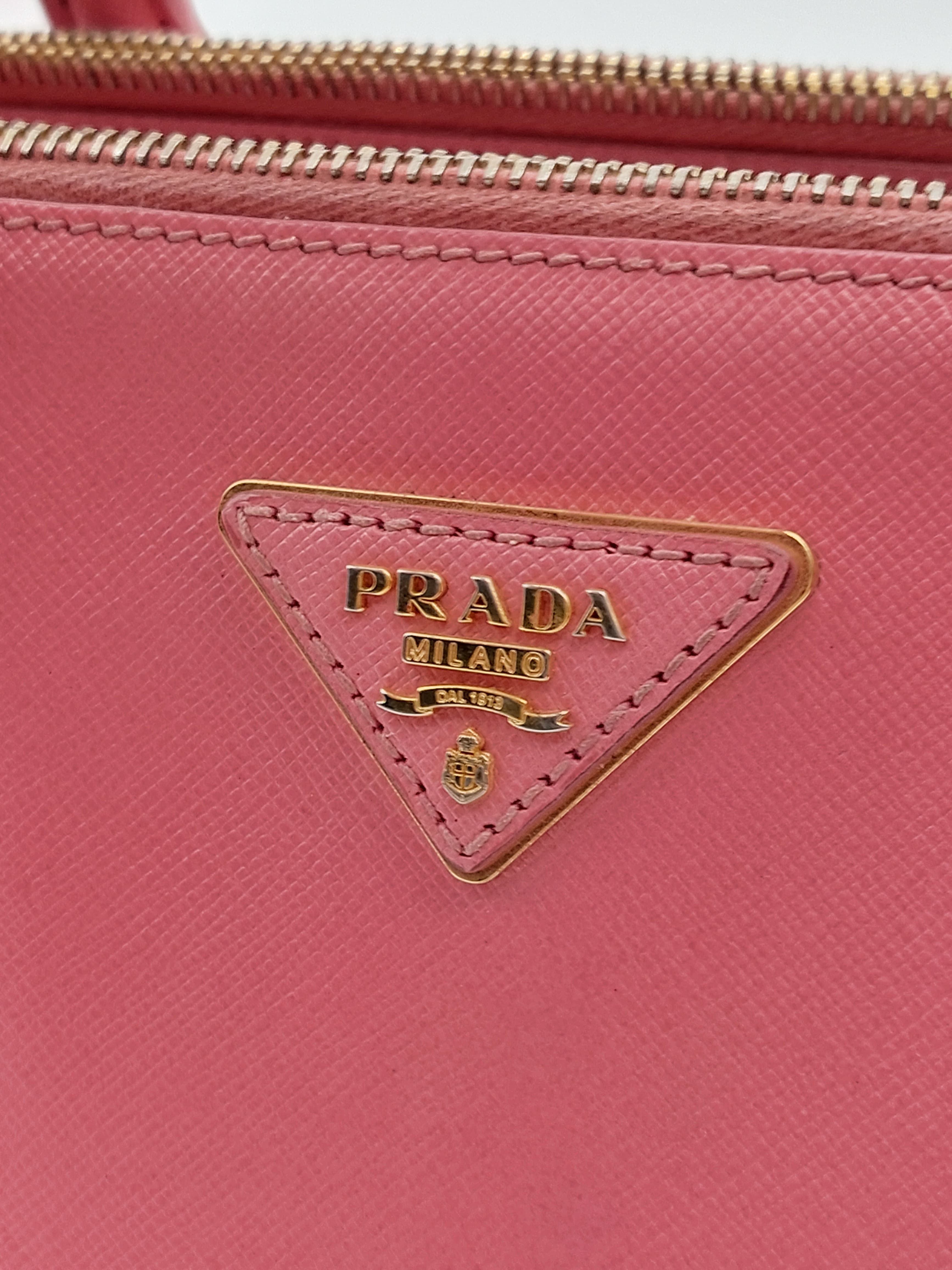 Prada Galeria Saffiano