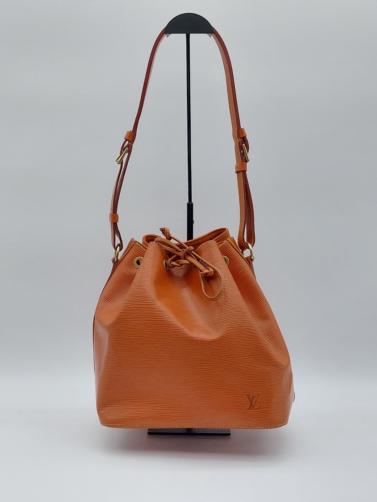 Petit Noé Epi Leather