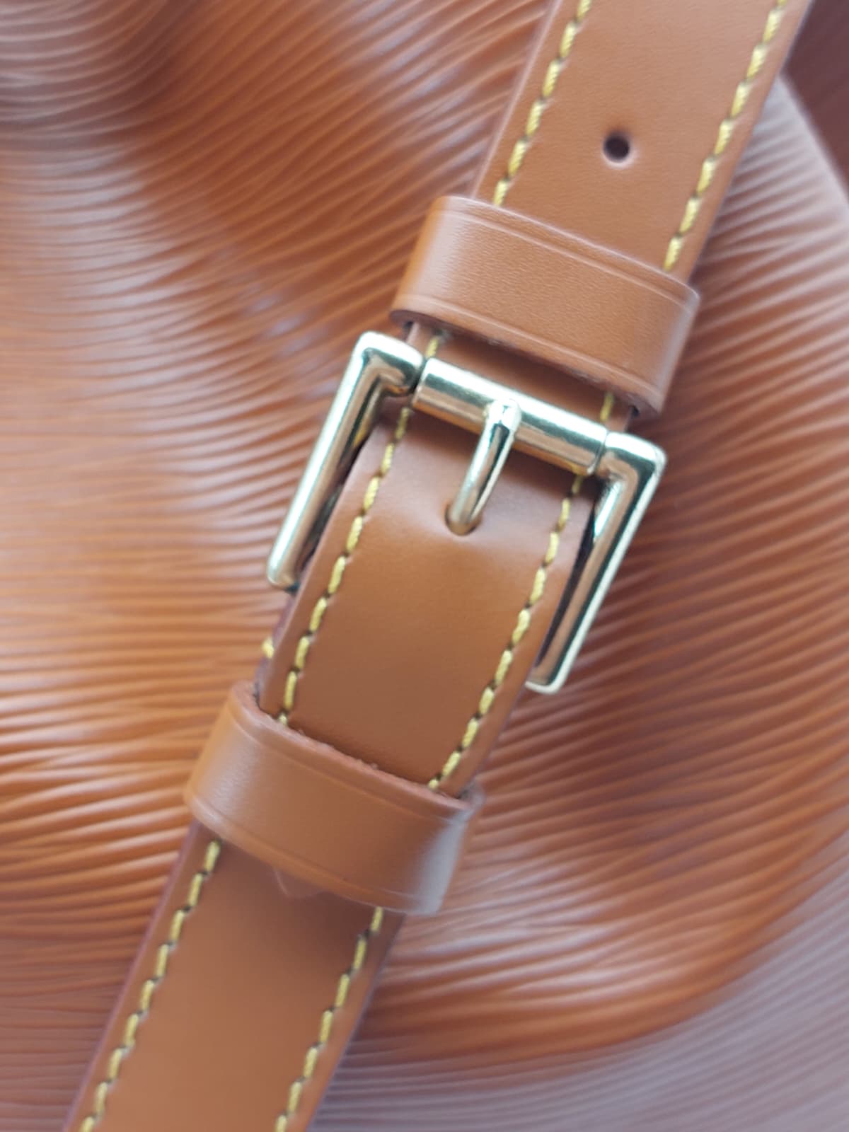 Petit Noé Epi Leather