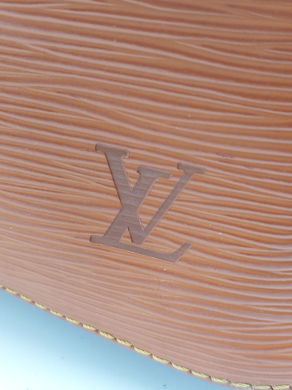 Petit Noé Epi Leather