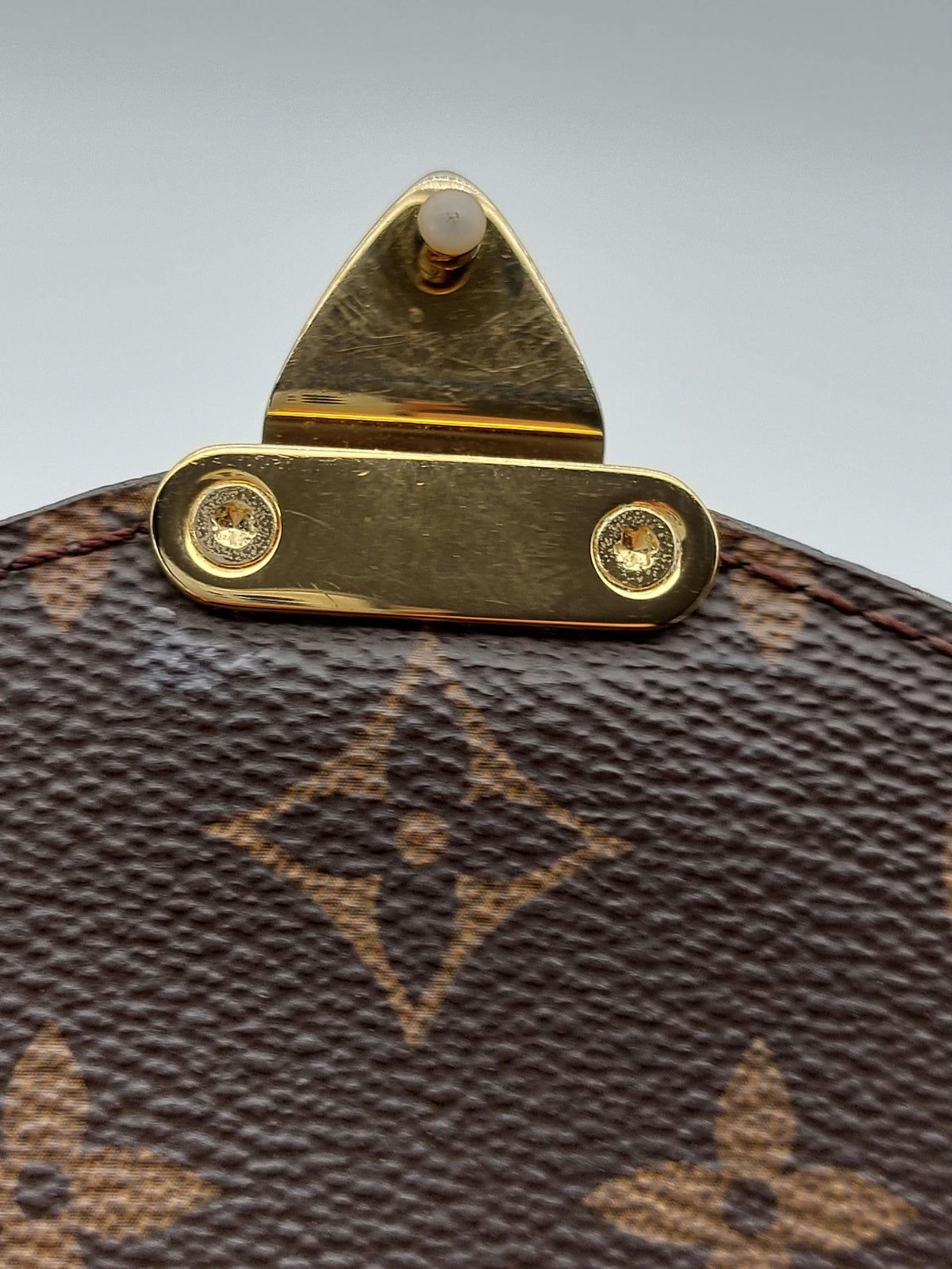 Louis Vuitton Pochette Métis