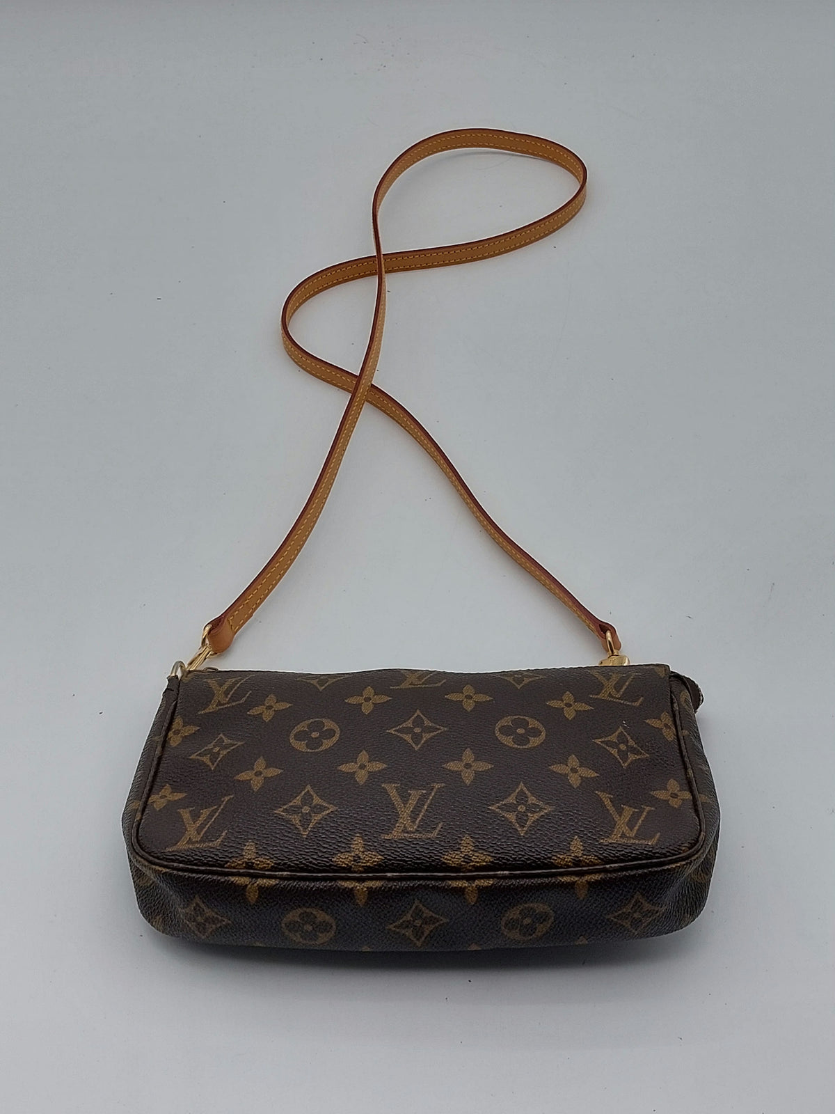 Pochette Accessoires with strap
