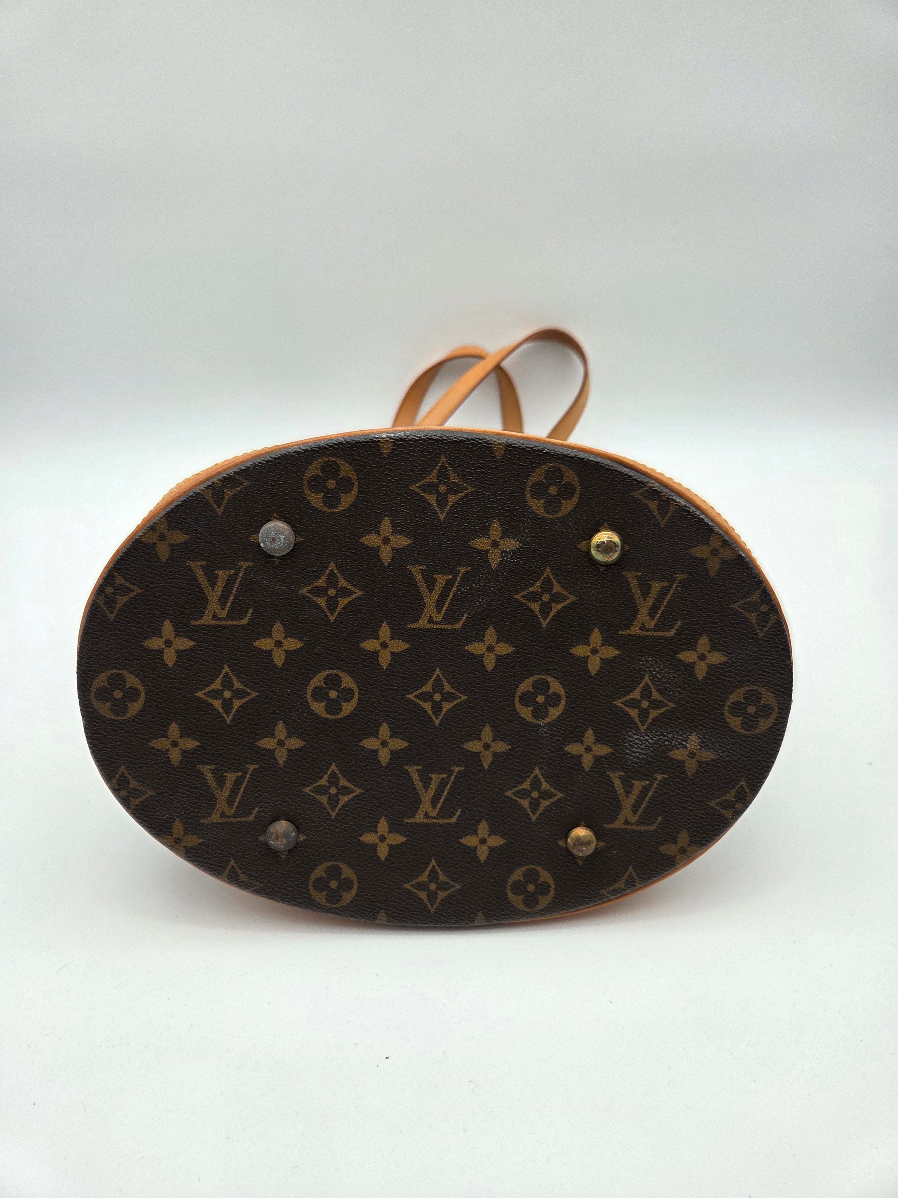 Louis Vuitton Bucket Bag GM
