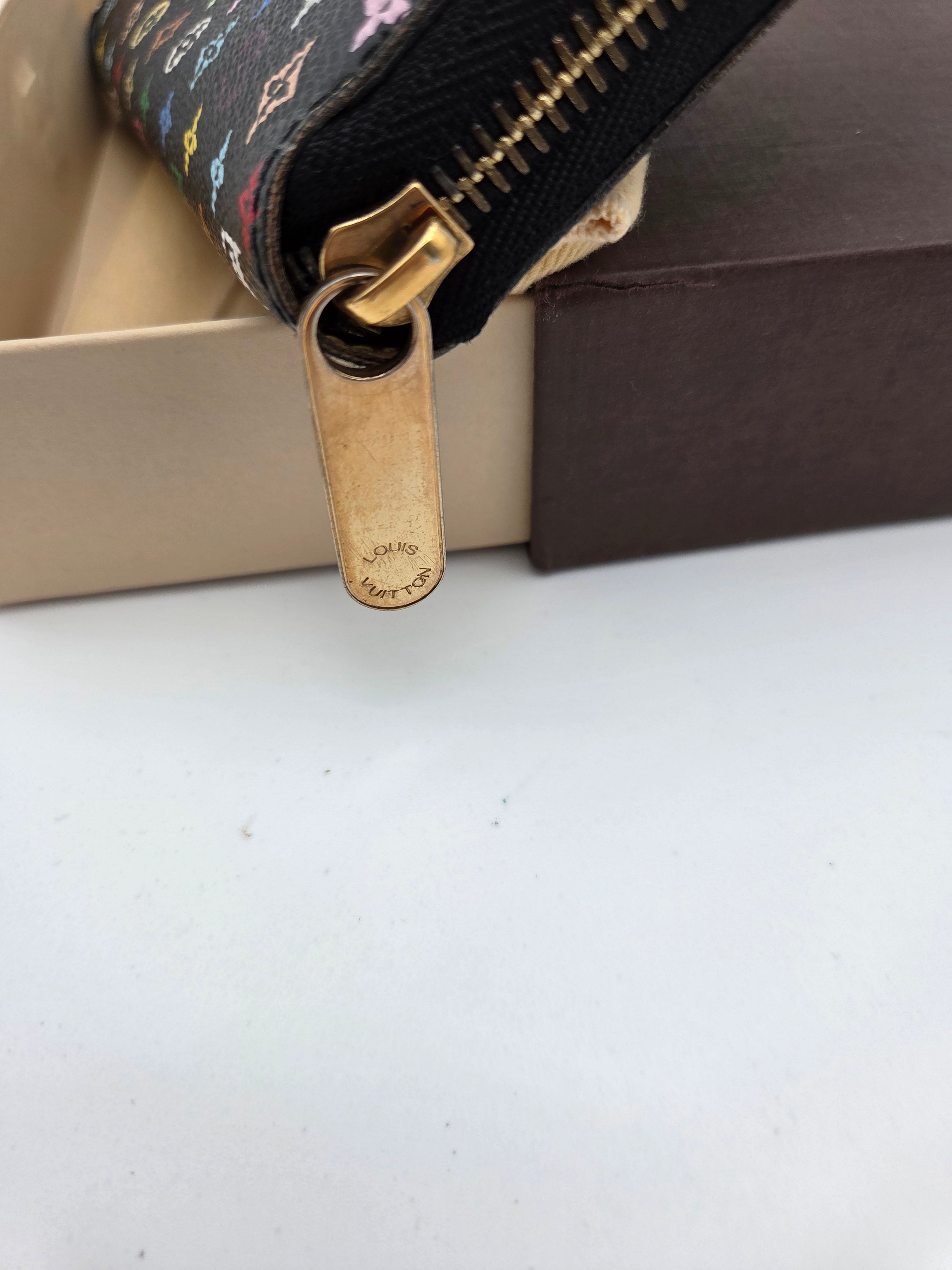 Louis Vuitton Zippy Multicolour Black