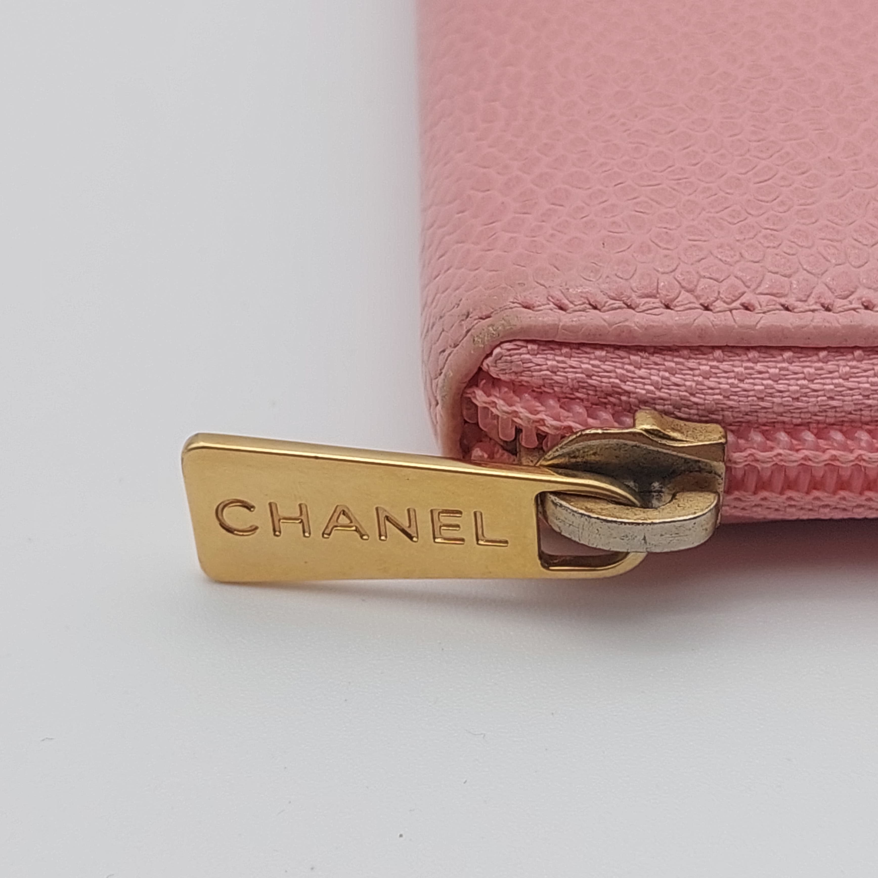 Chanel CC caviar wallet