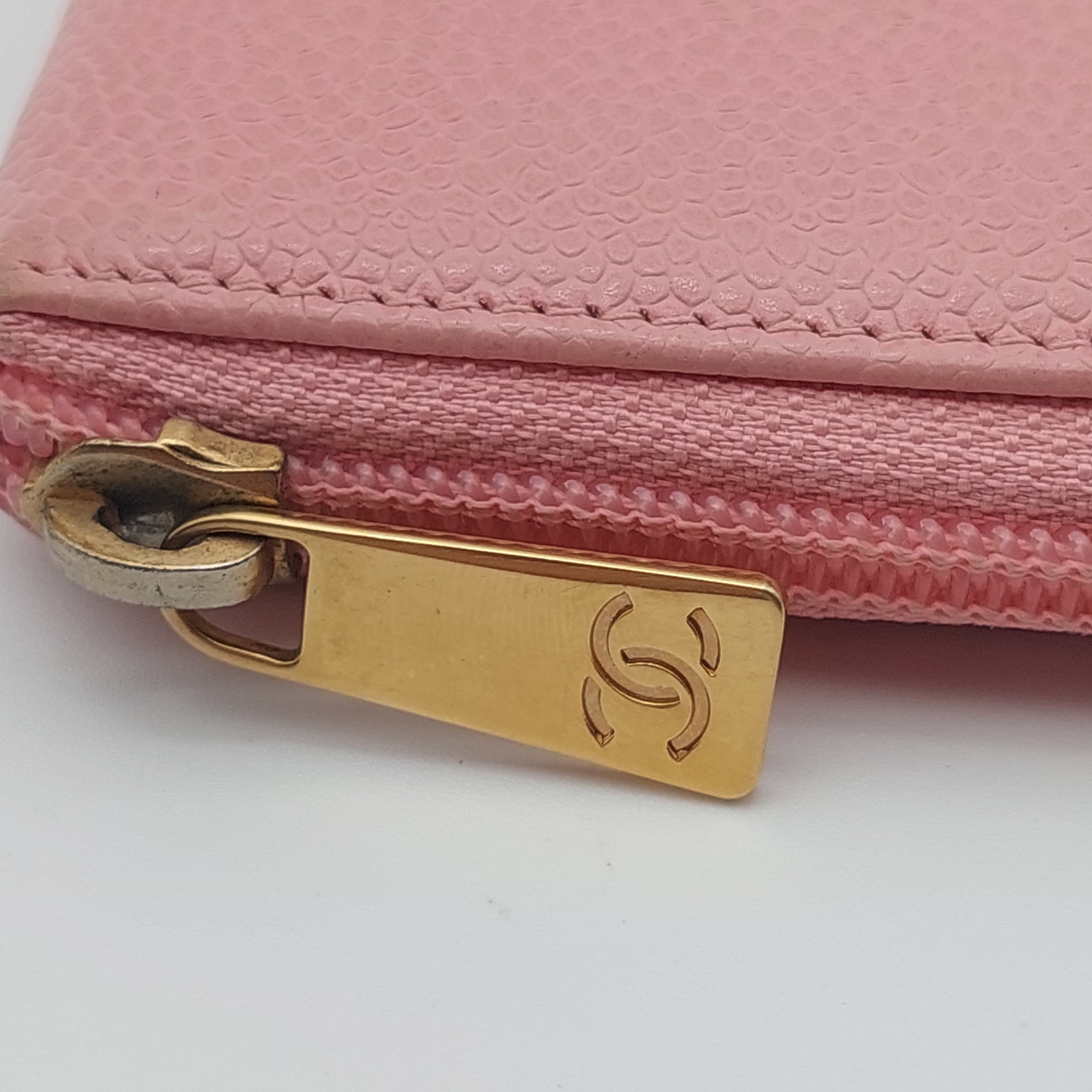 Chanel CC caviar wallet