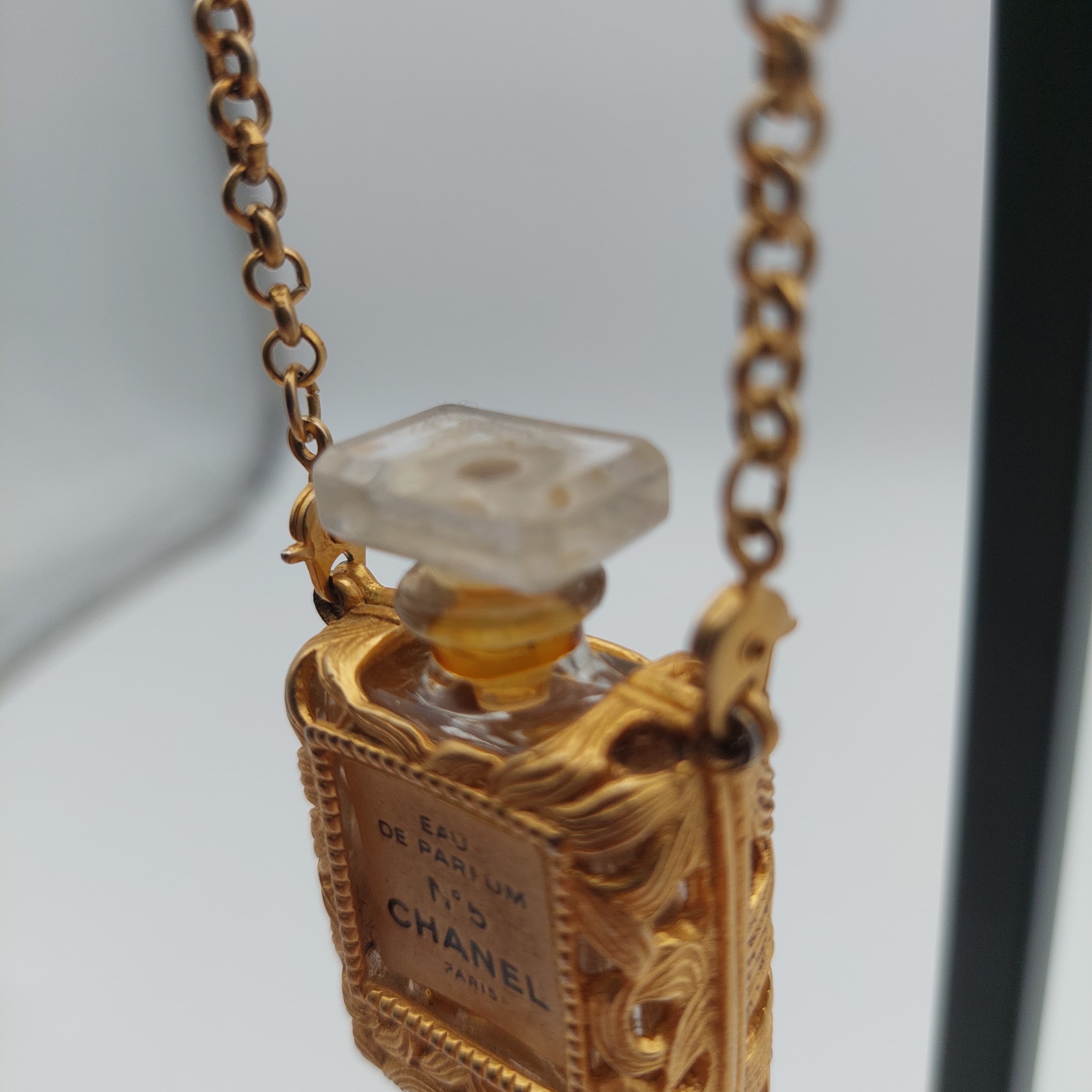 Chanel Perfume Nr.5 Necklace gold