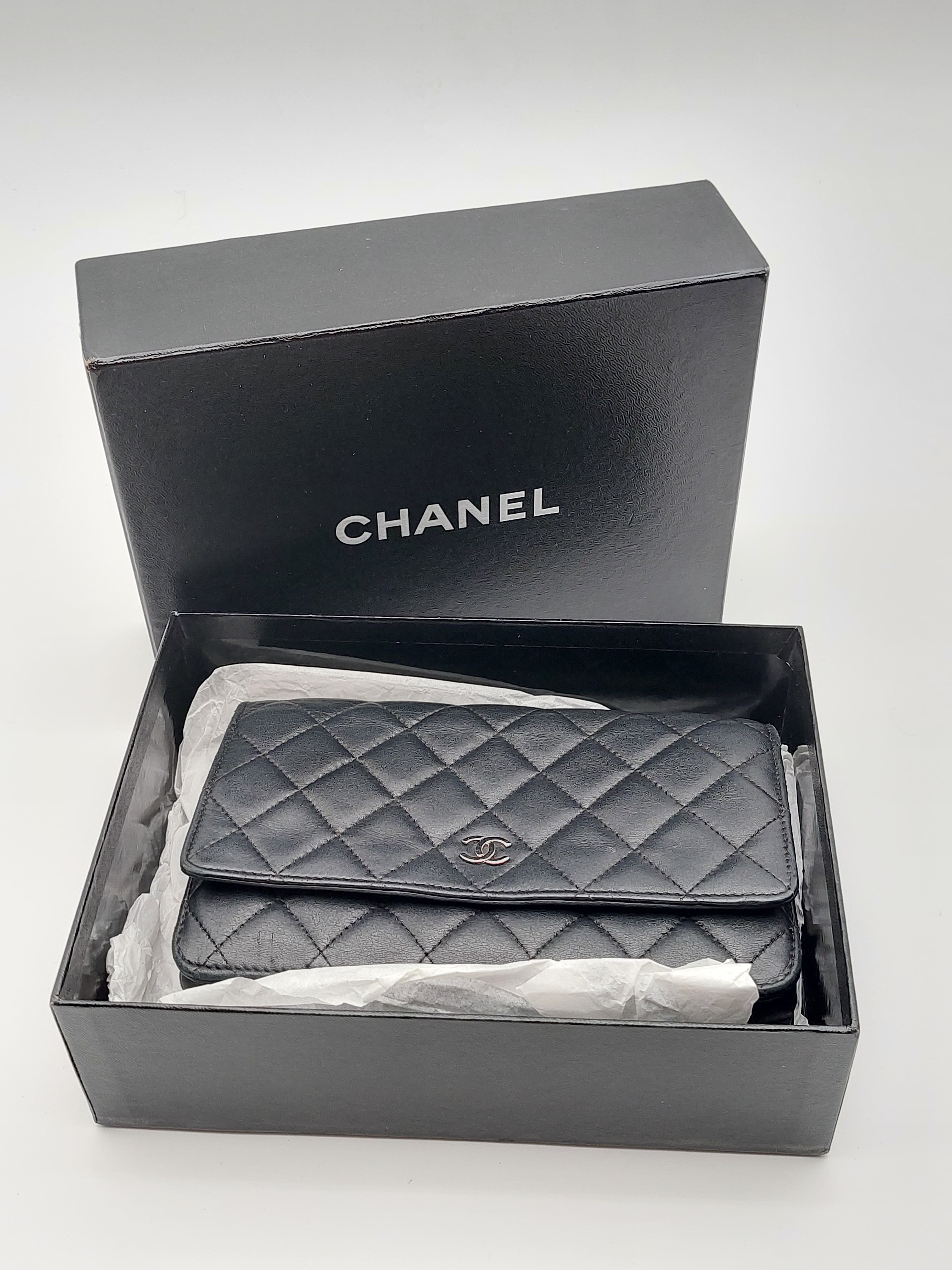 Chanel Wallet on Chain