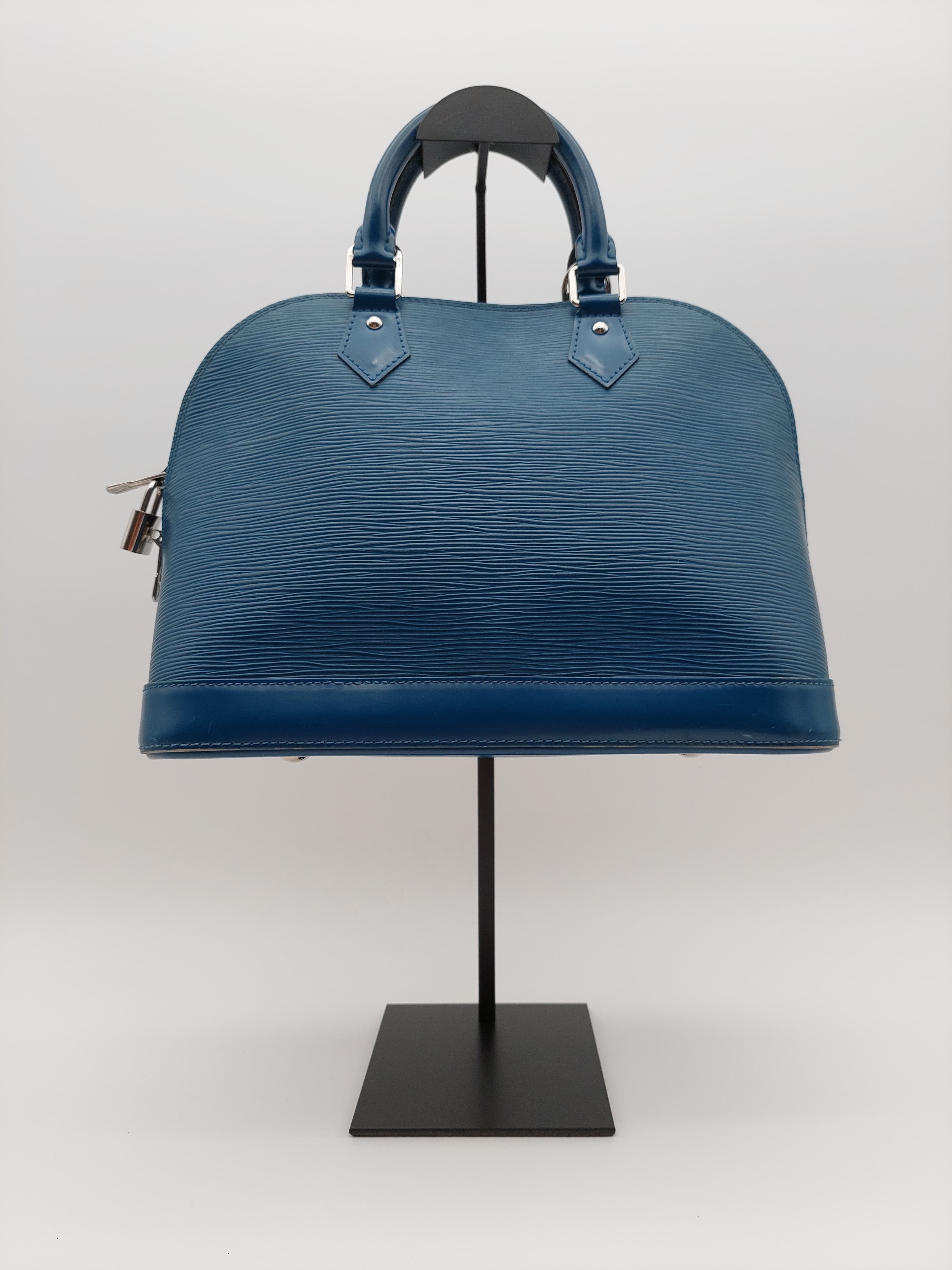 Louis Vuitton Alma PM Epi