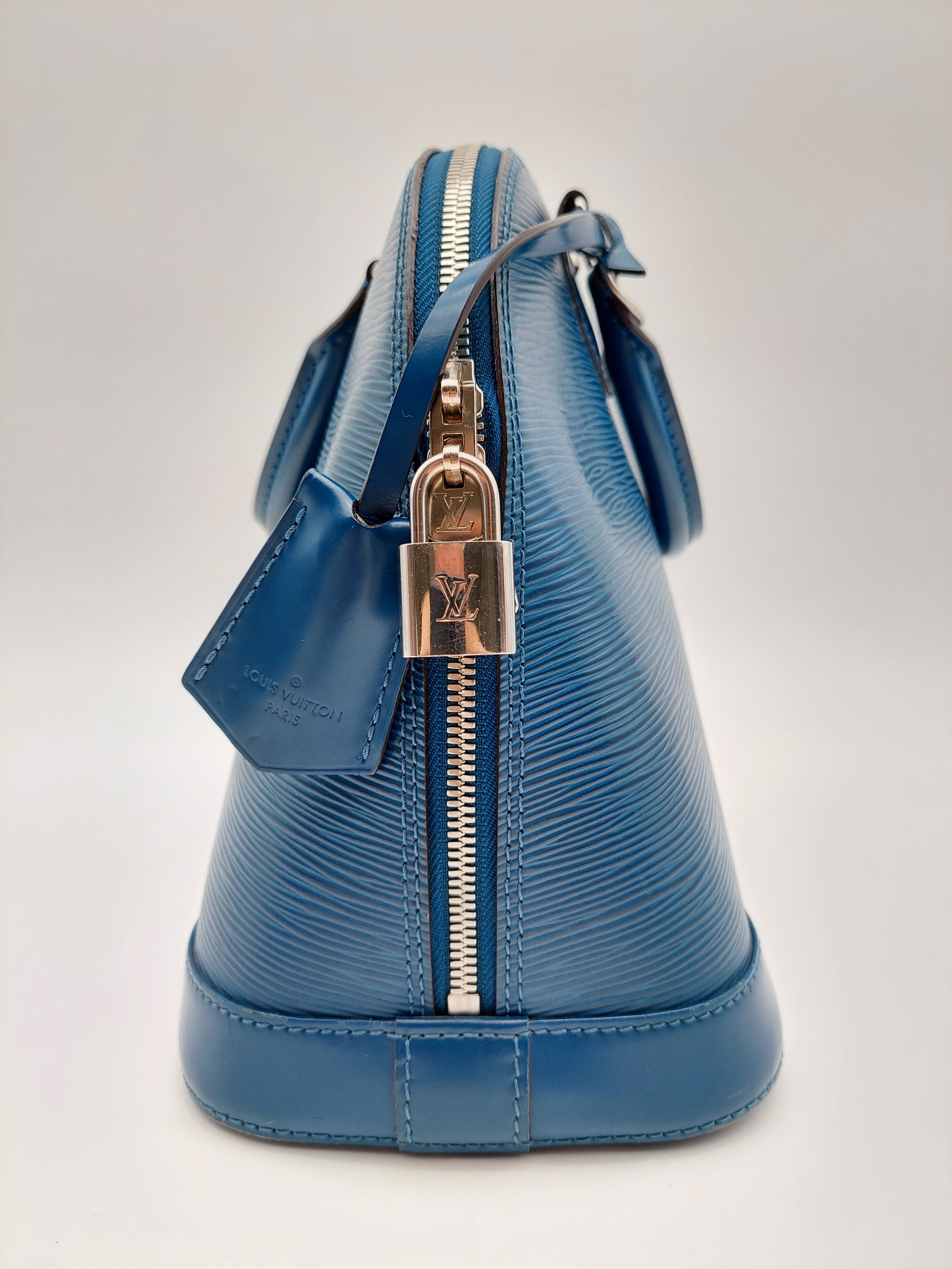 Louis Vuitton Alma PM Epi