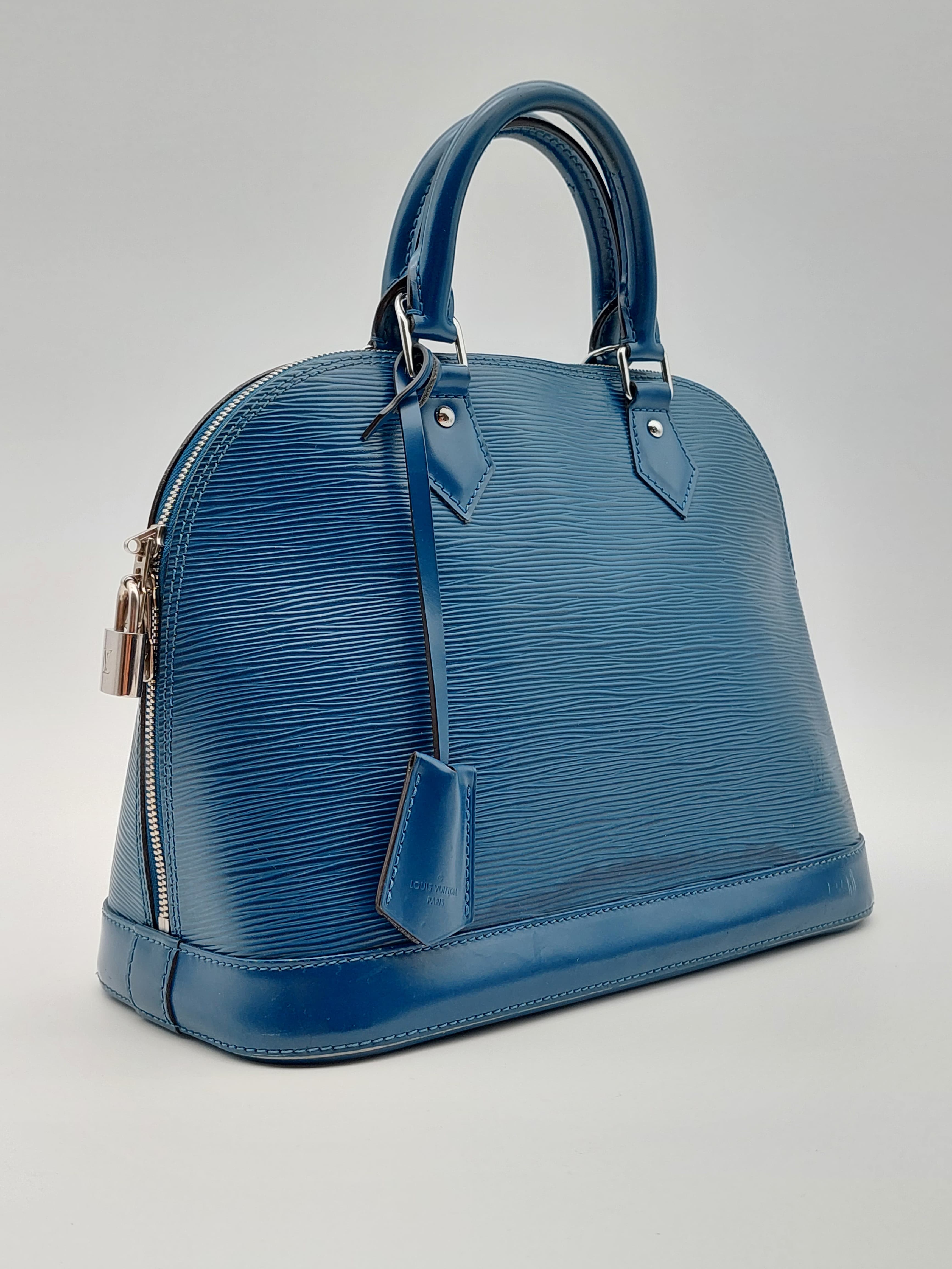 Louis Vuitton Alma PM Epi