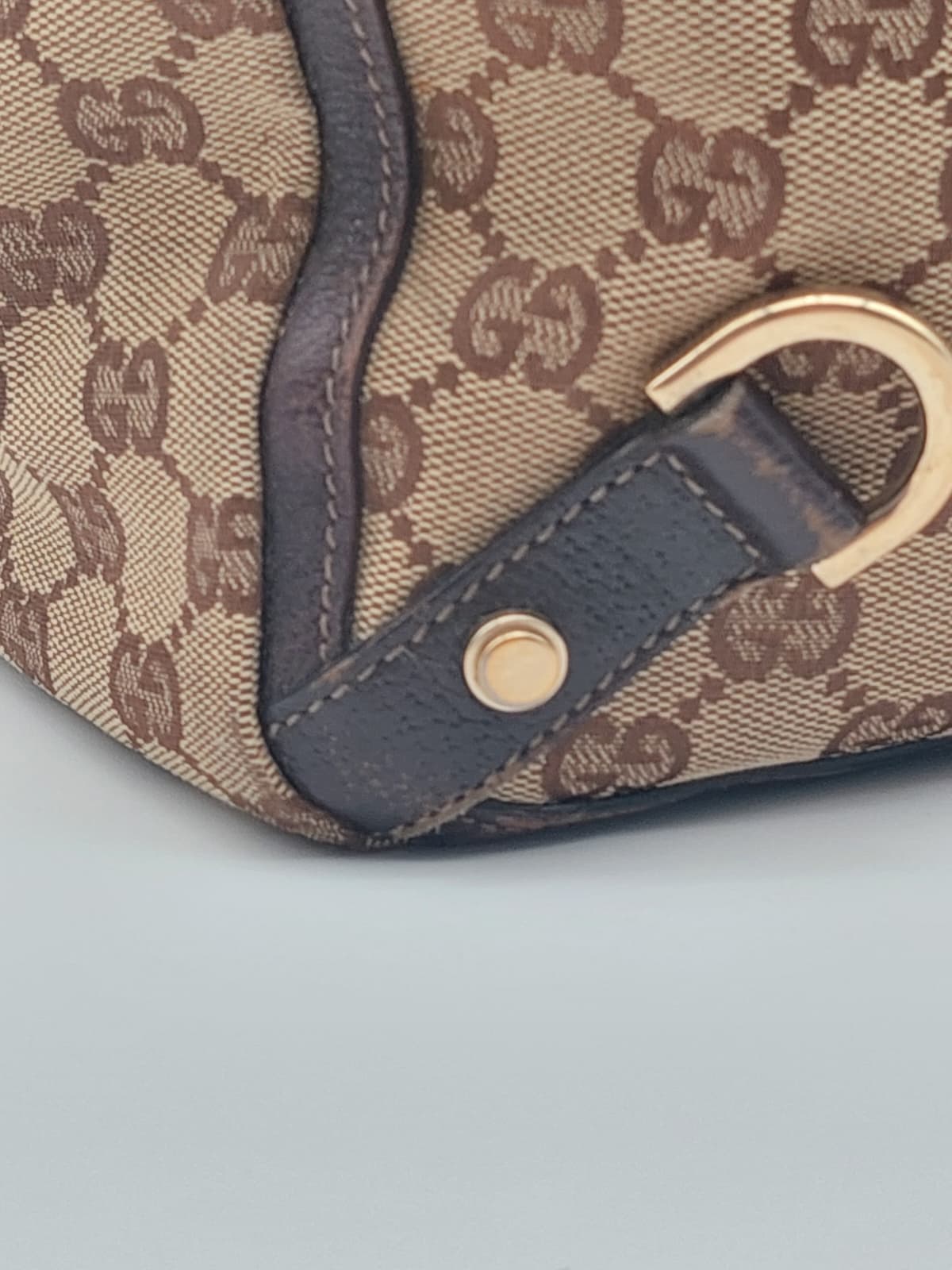 Gucci Abbey D ring beige brown