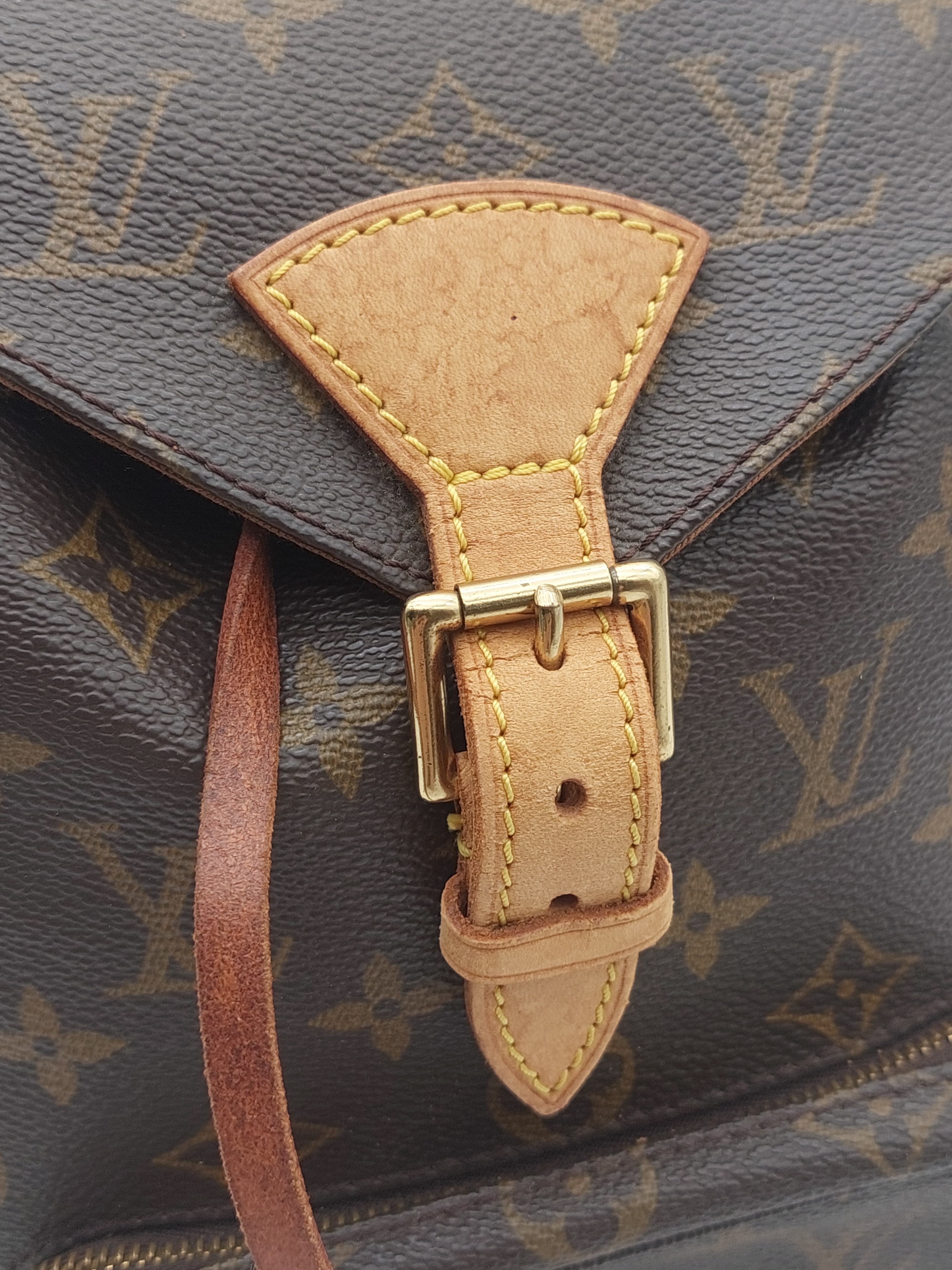 Louis Vuitton Montsouris MM
