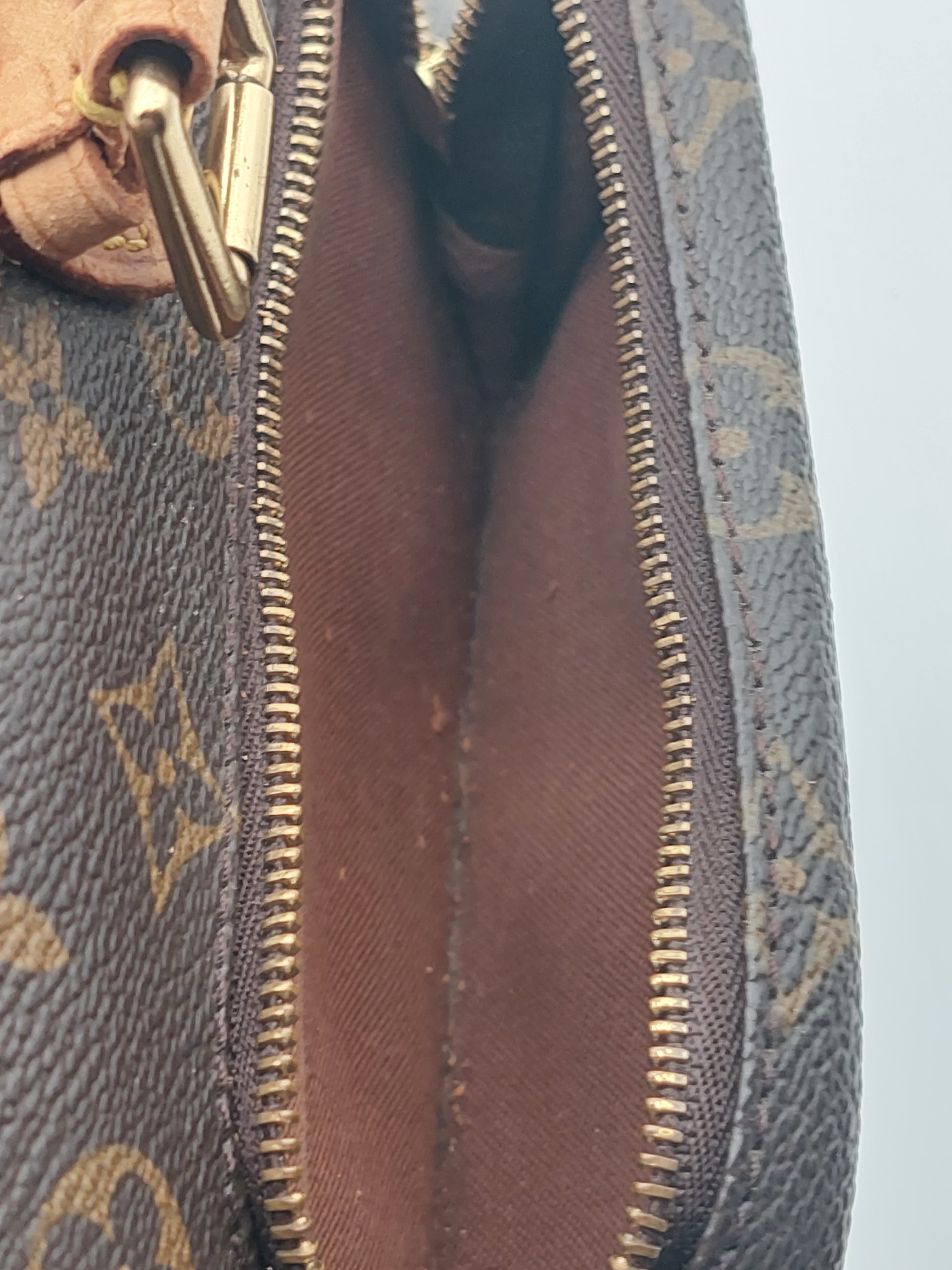 Louis Vuitton Montsouris MM