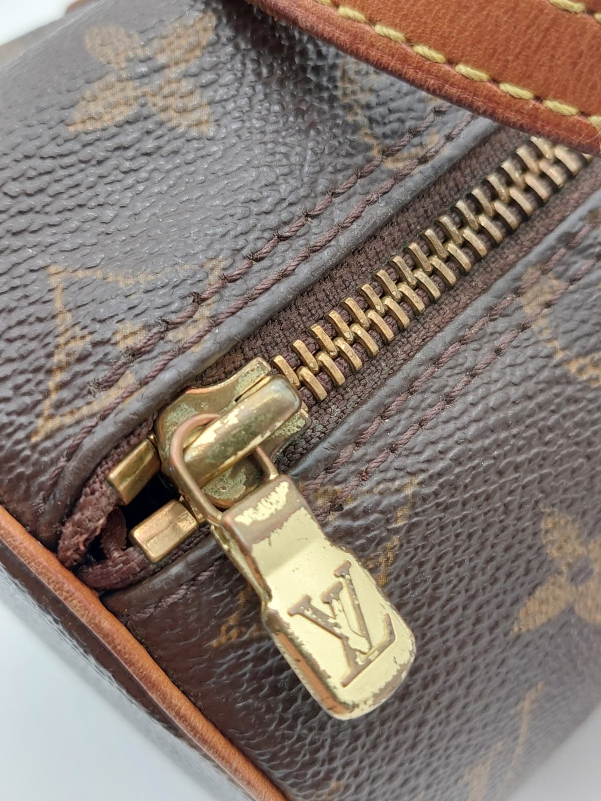 Louis Vuitton Papillon 26