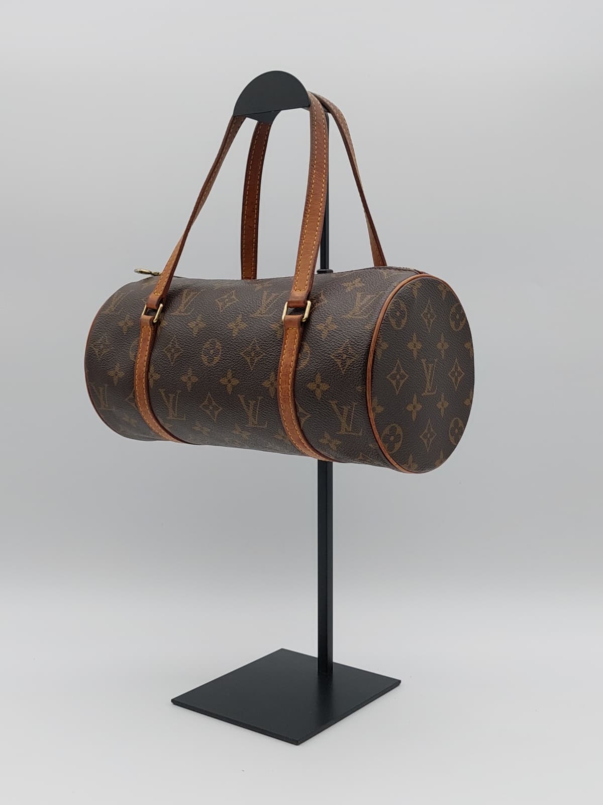 Louis Vuitton Papillon 26