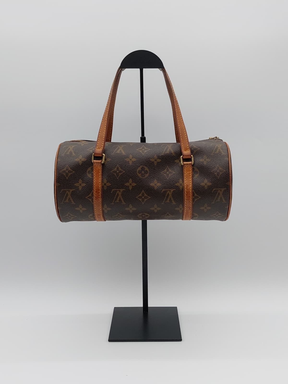 Louis Vuitton Papillon 26