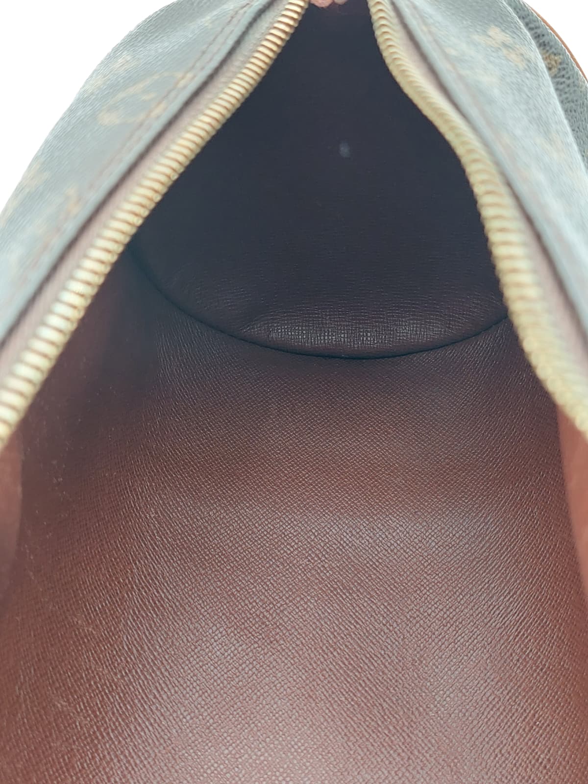 Louis Vuitton Papillon 26