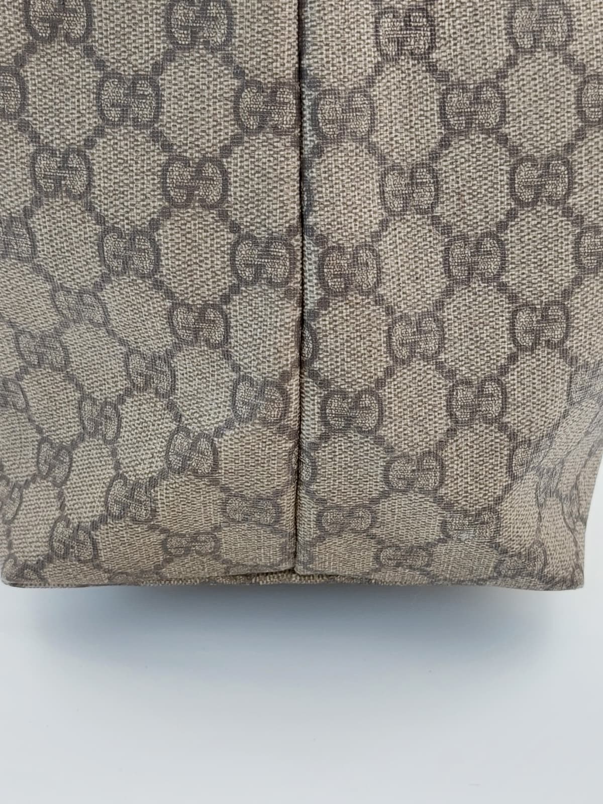 Gucci GG SupremeTote bag