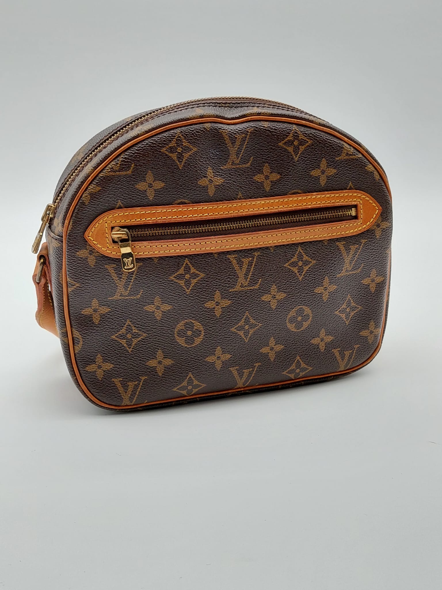 Louis Vuitton Senlis