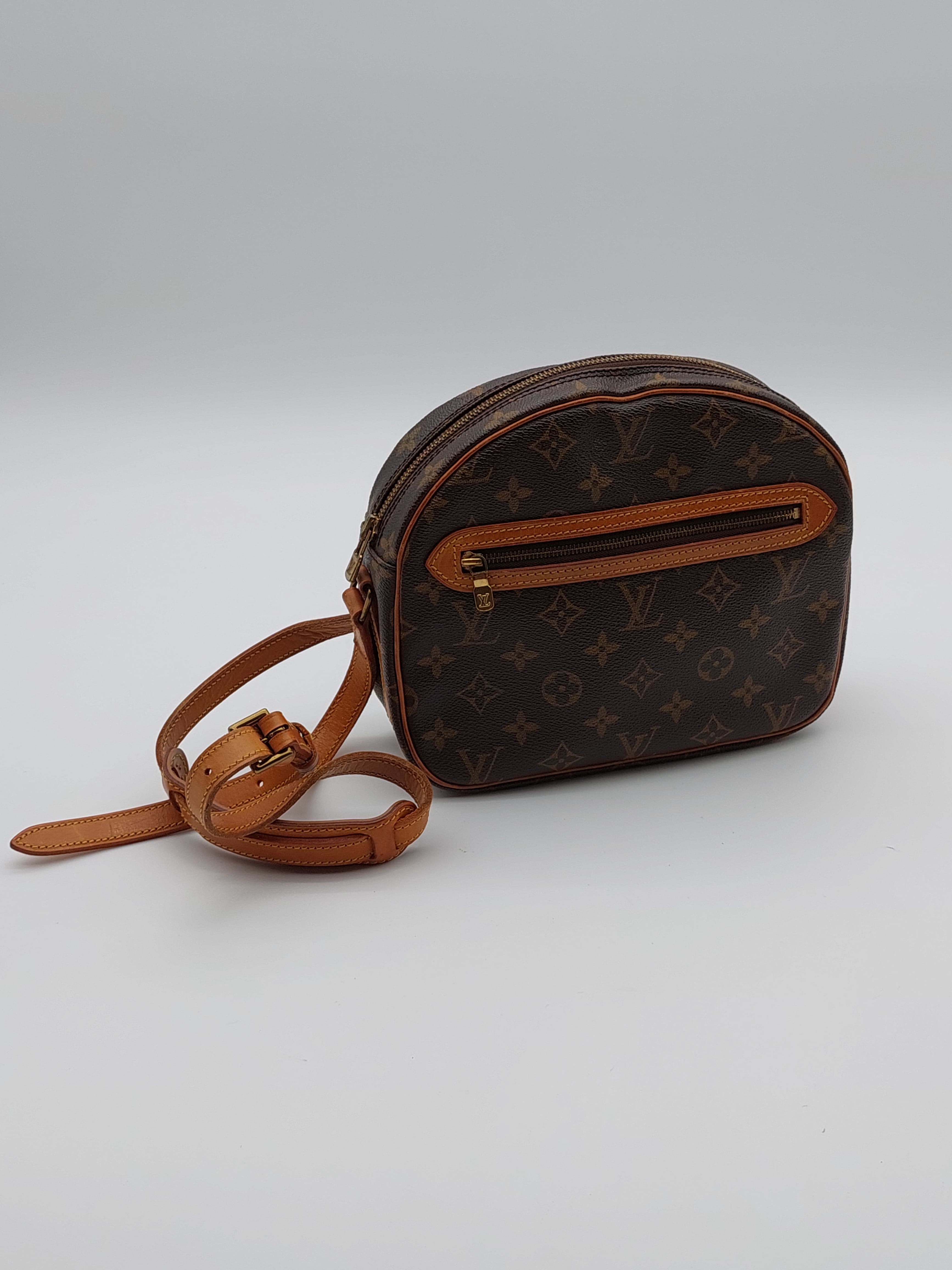 Louis Vuitton Senlis