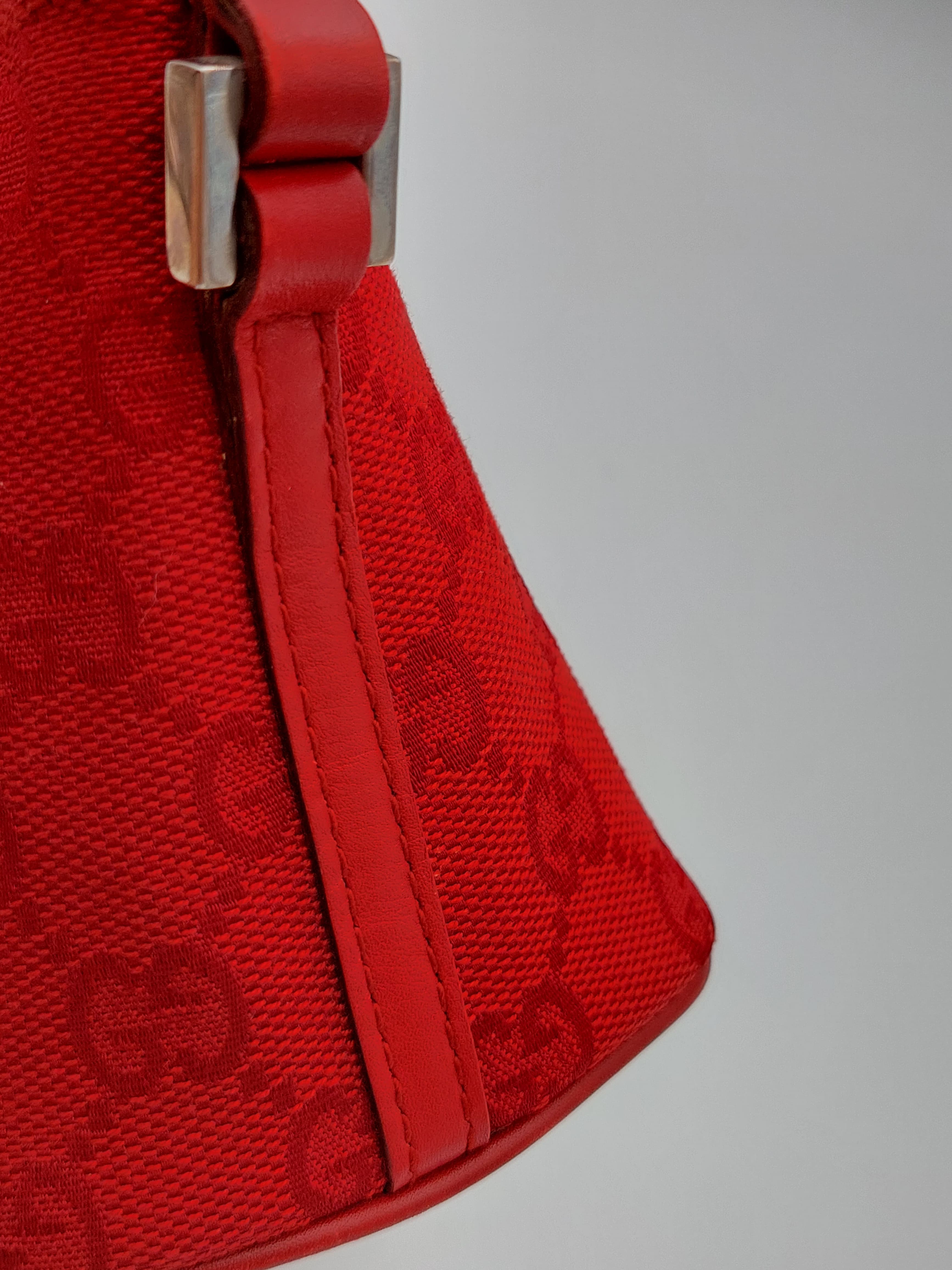 Gucci Boat Pochette
