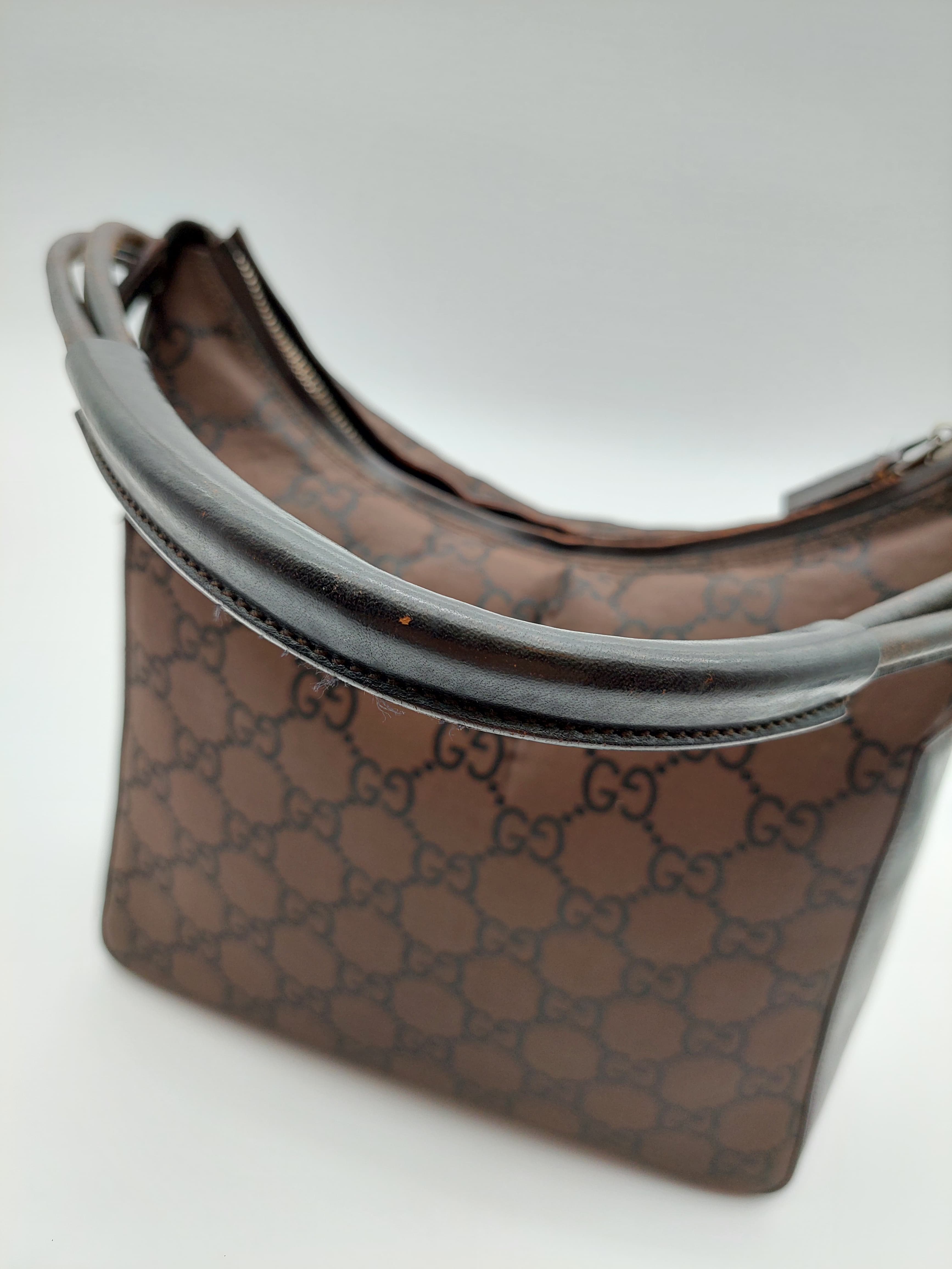 Gucci Clasp Hobo brown