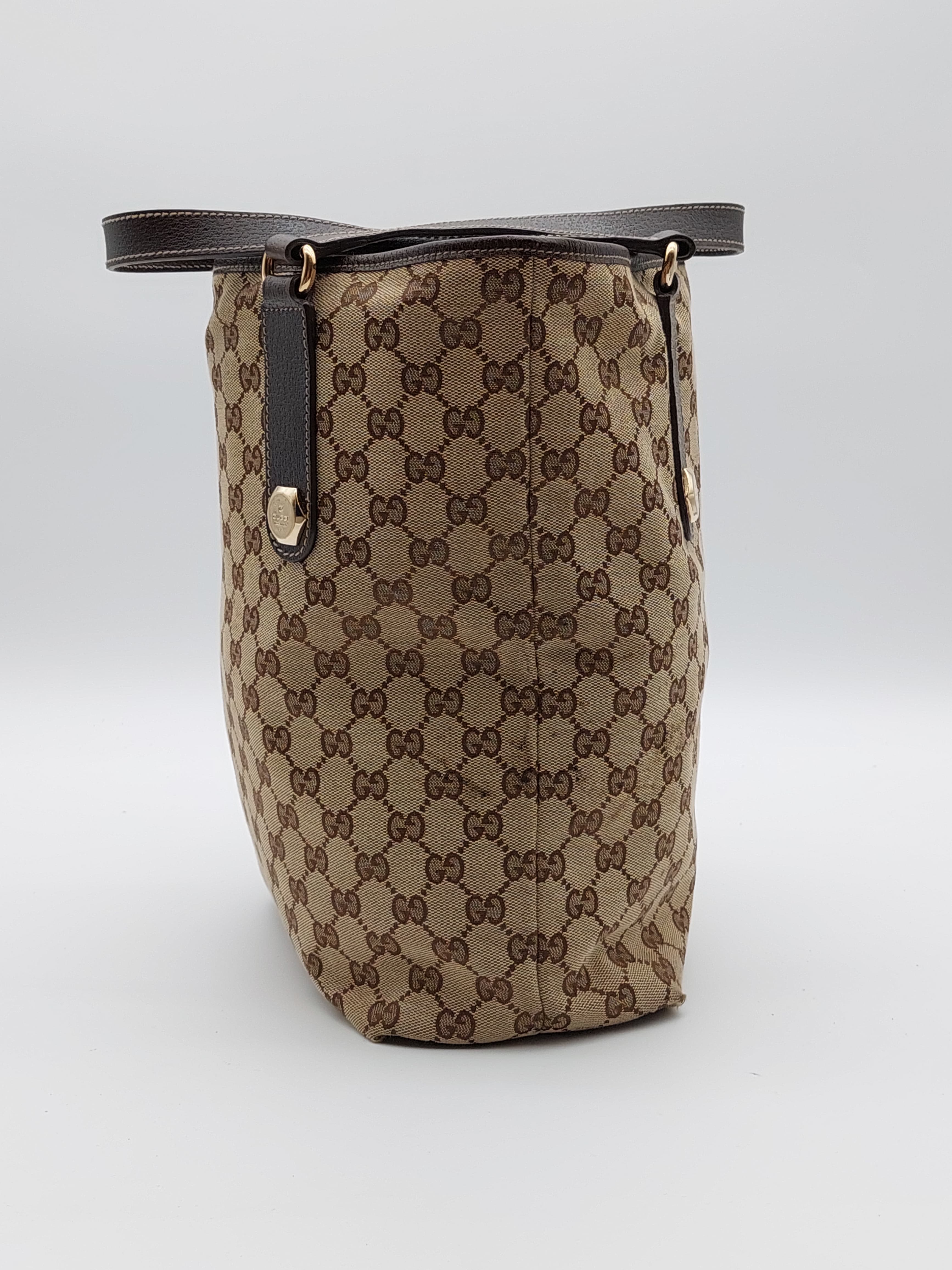 Gucci Charmy