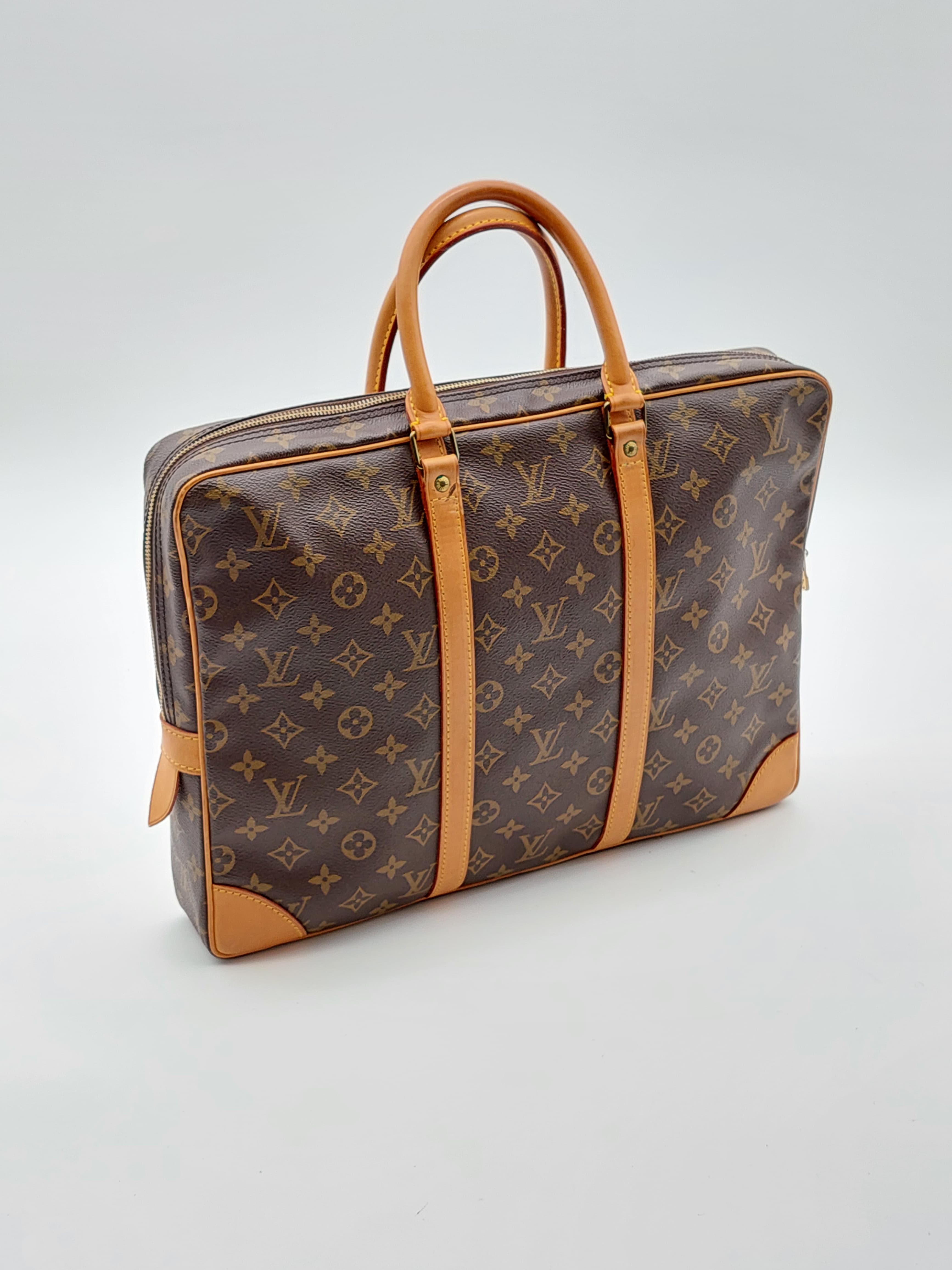 Louis Vuitton Porte Documents Business bag