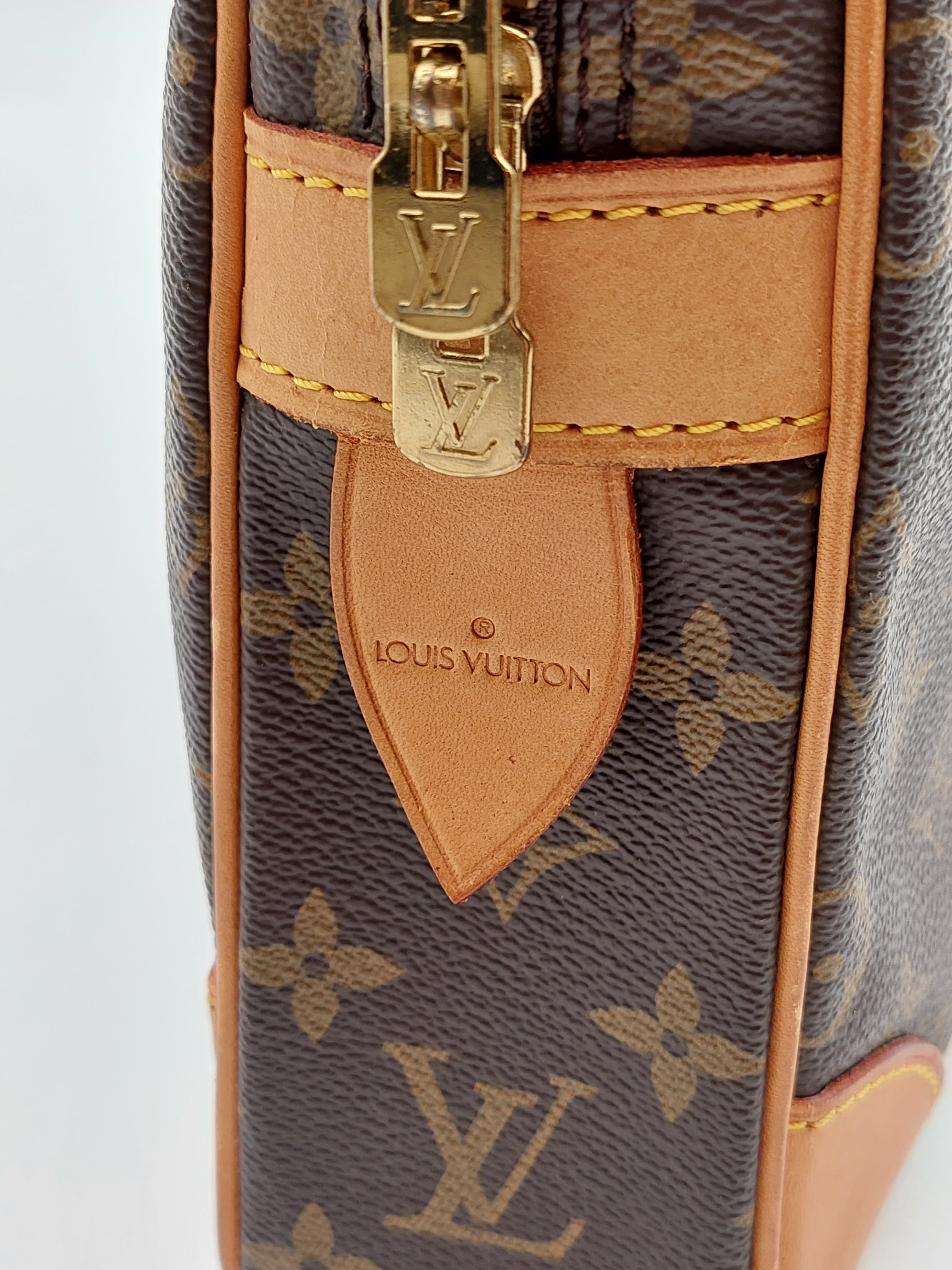 Louis Vuitton Porte Documents Business bag