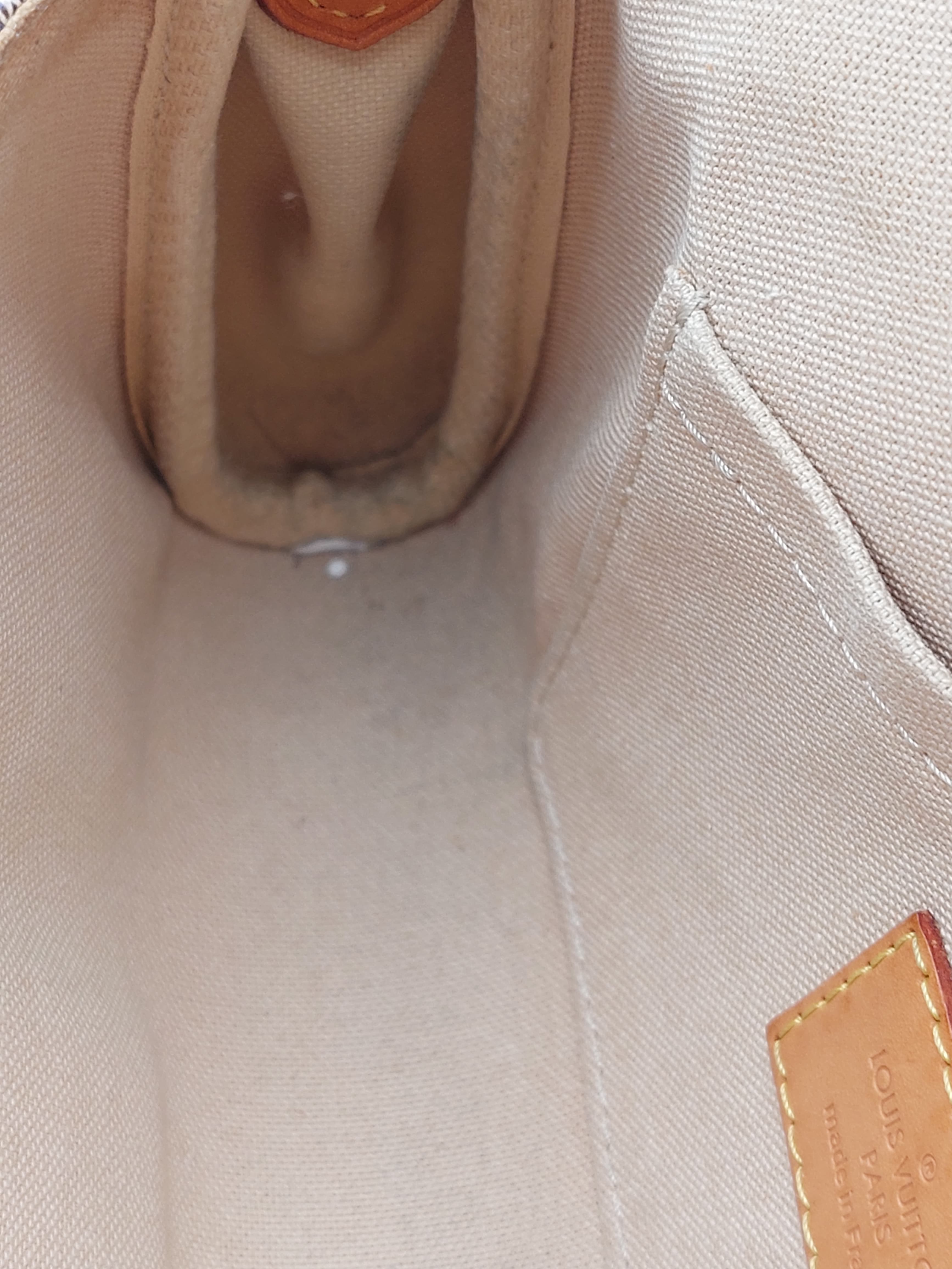 Favorite PM Damier Azur