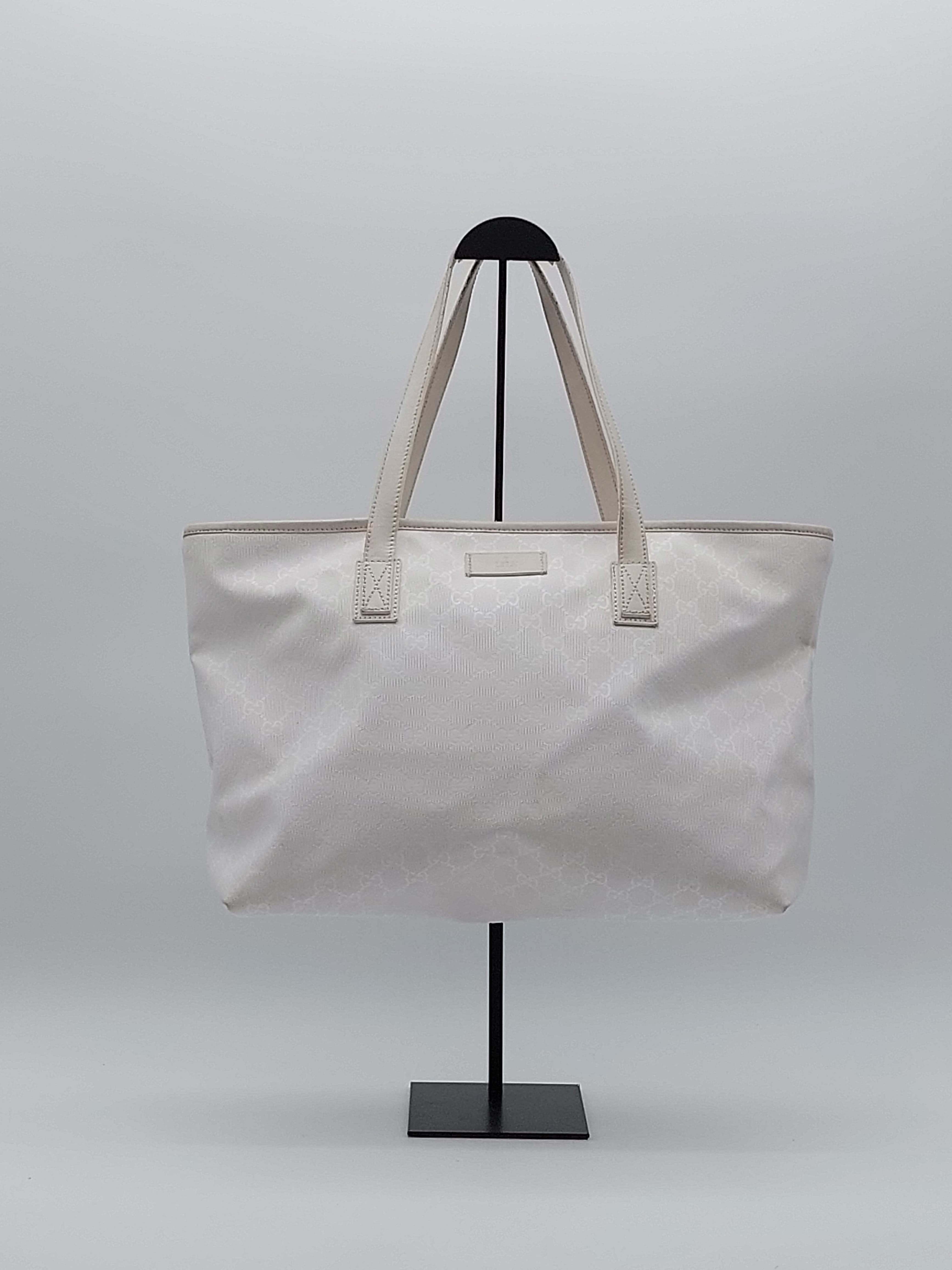 GG Canvas Shoulderbag