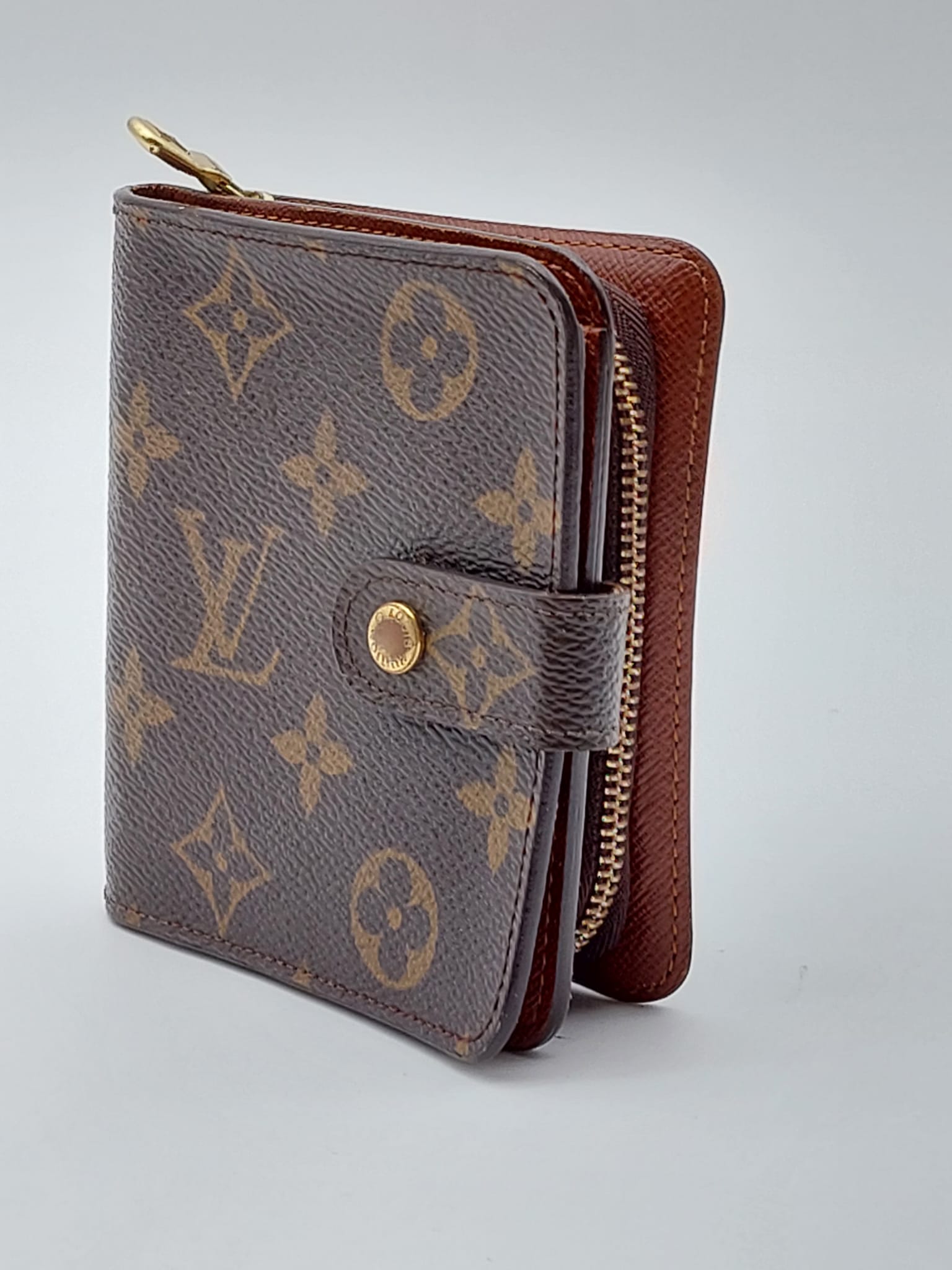 Compact Wallet