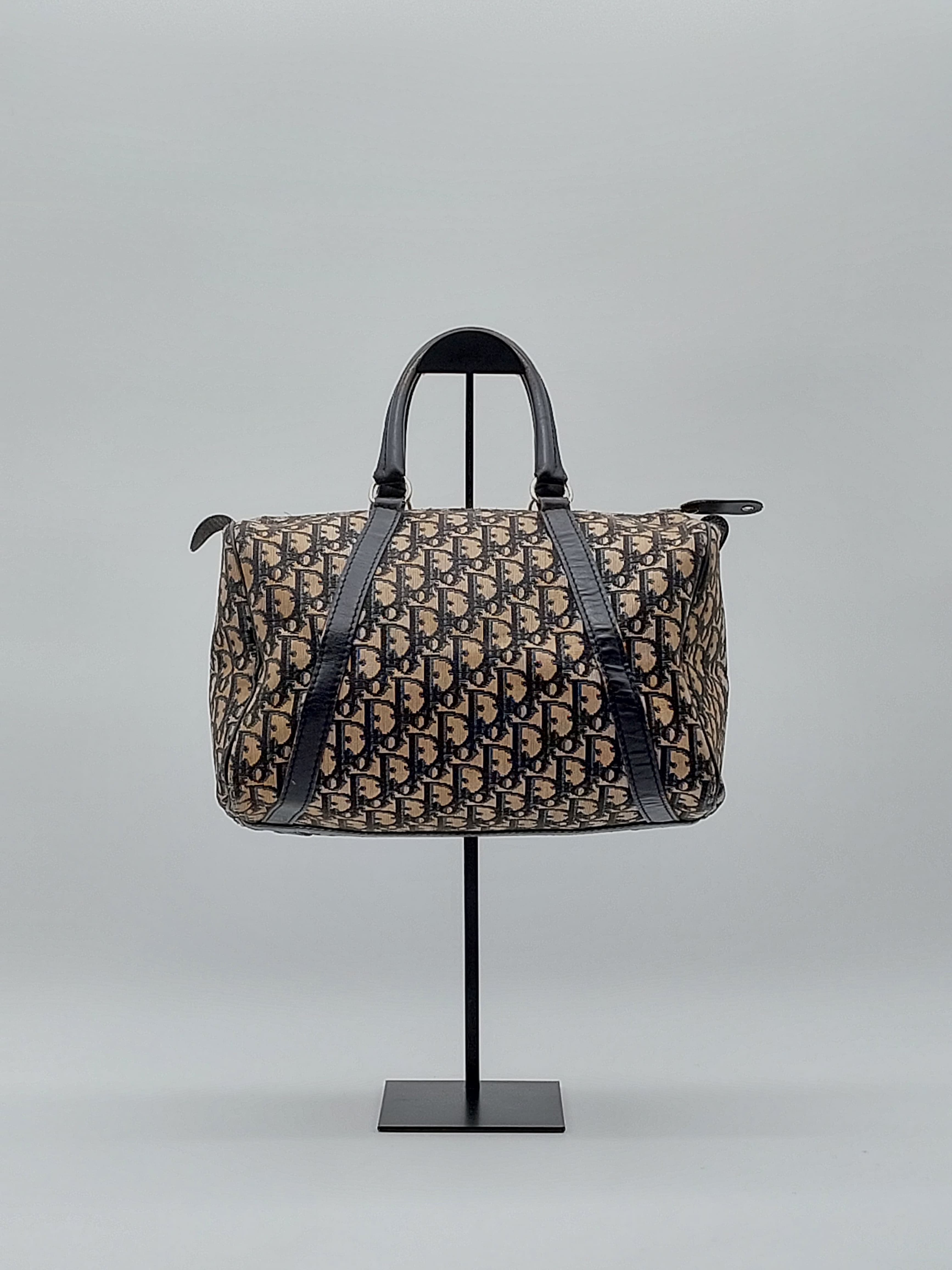 Boston bag