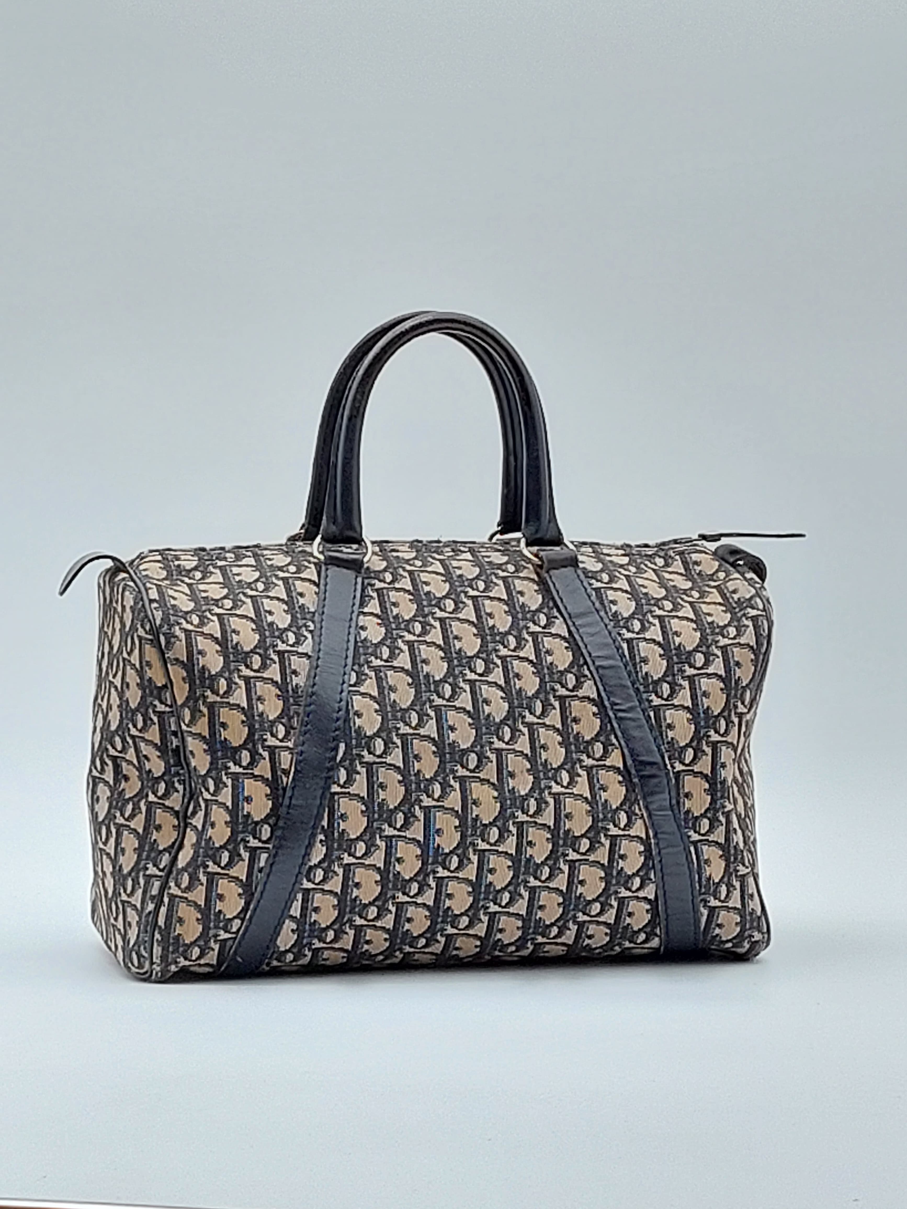 Boston bag