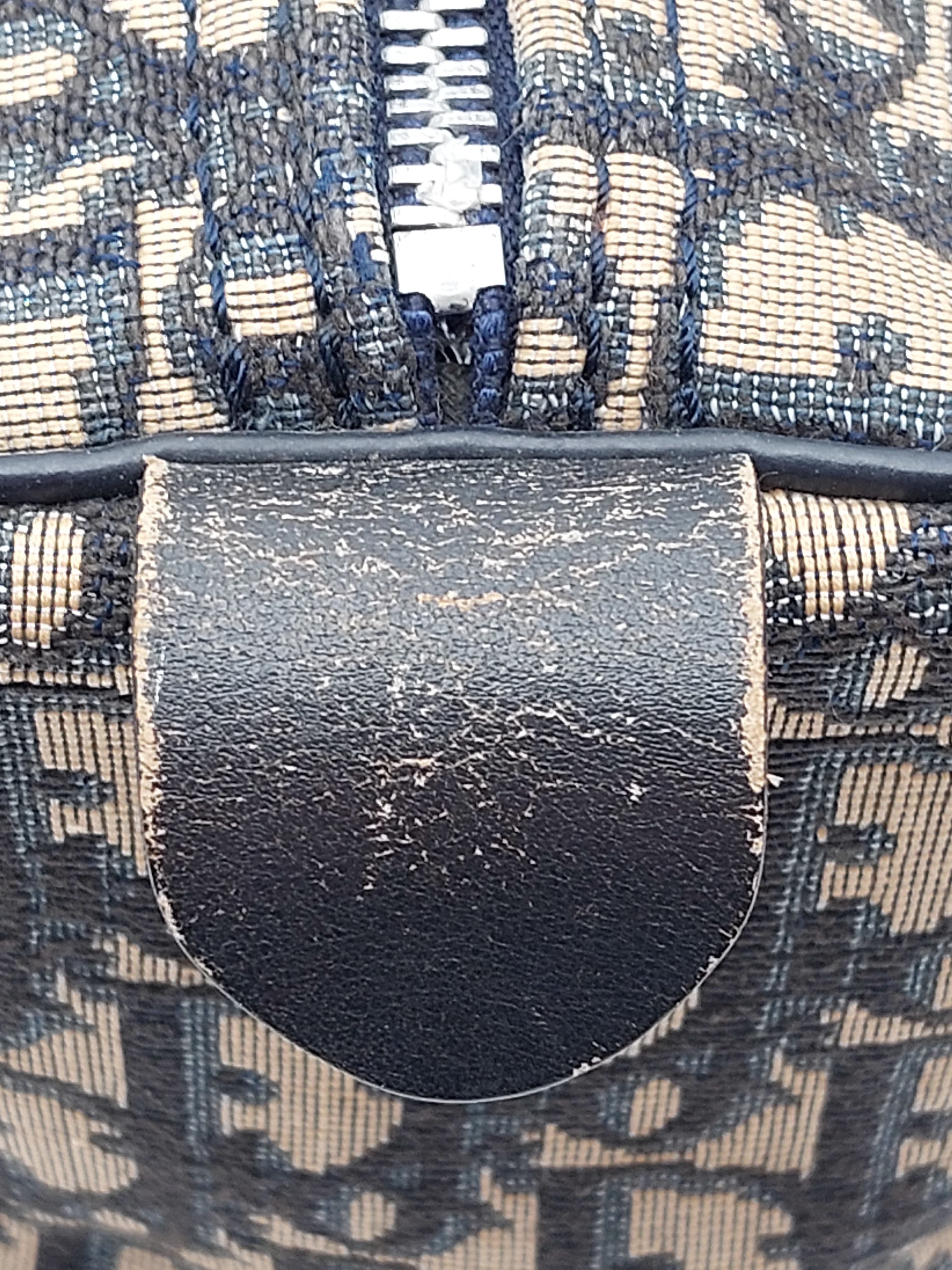 Boston bag