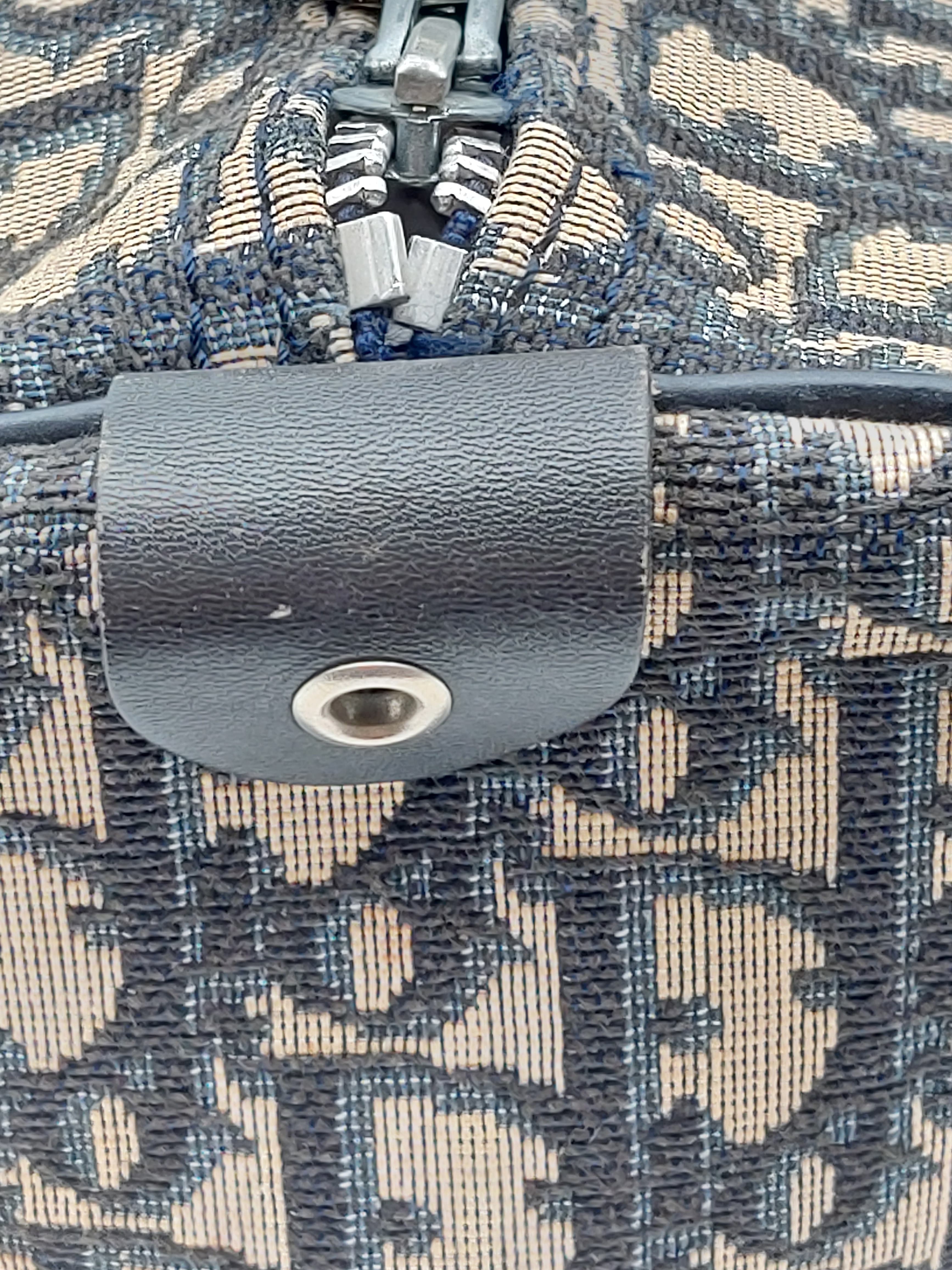 Boston bag