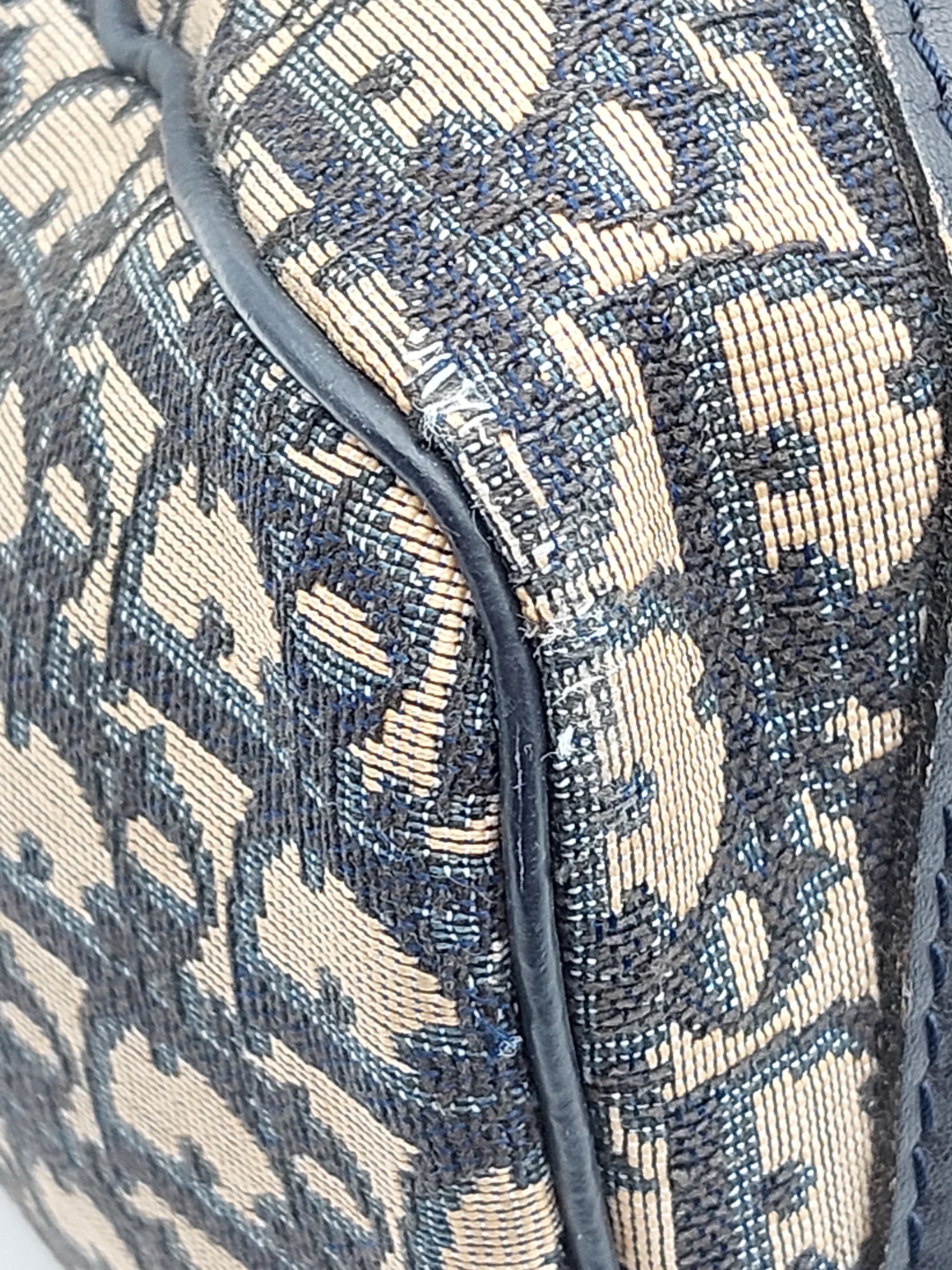 Boston bag