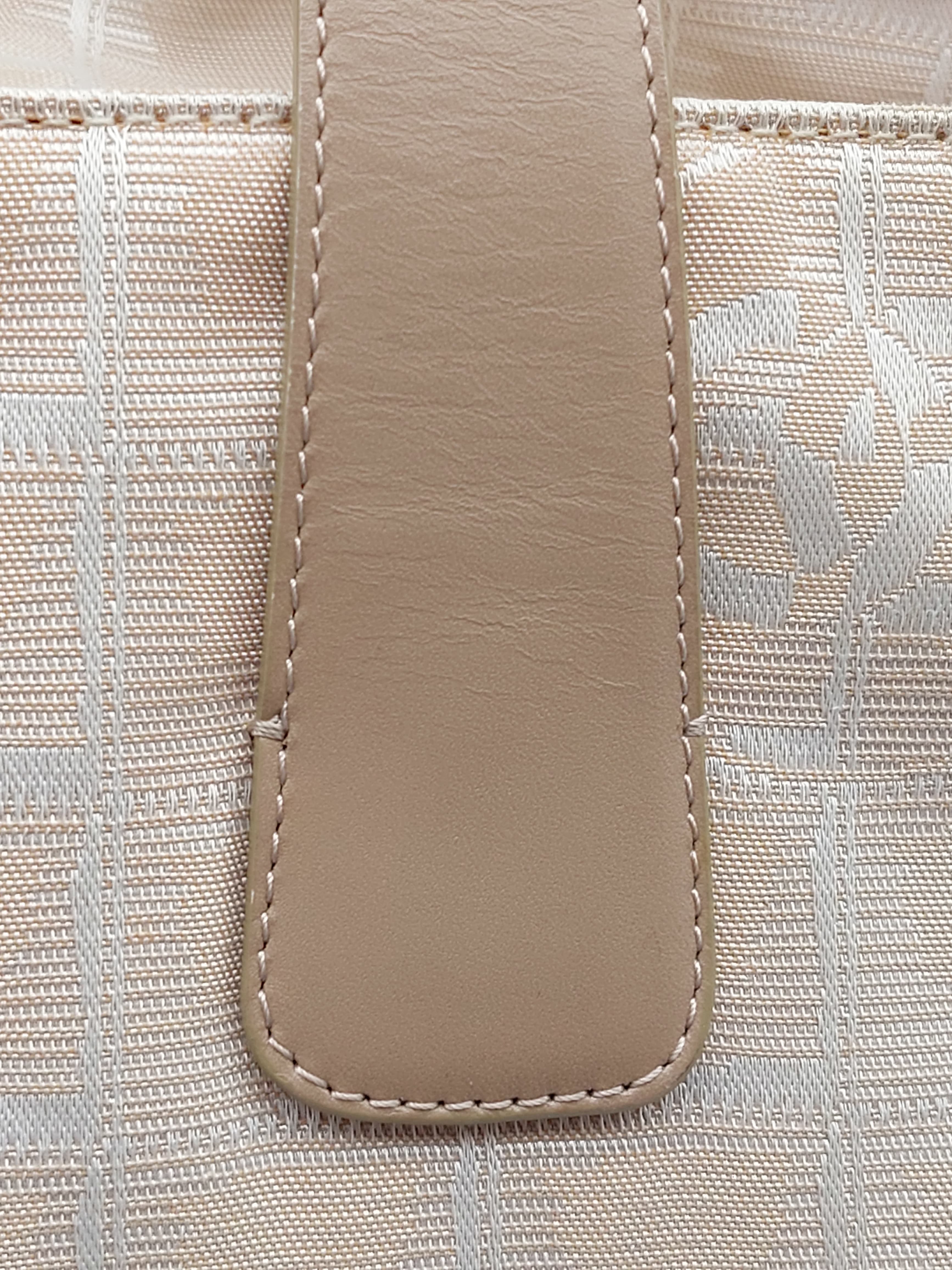 Travel Line Shoulderbag