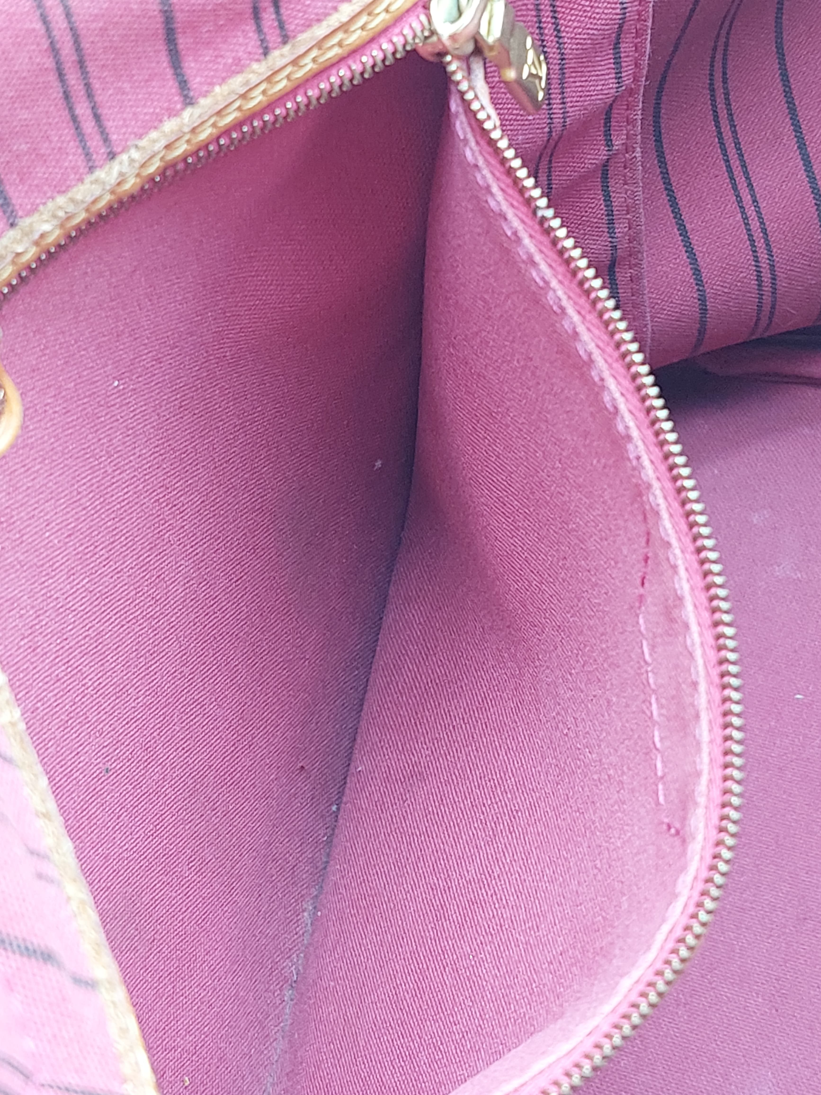 Neverfull MM Fuchsia