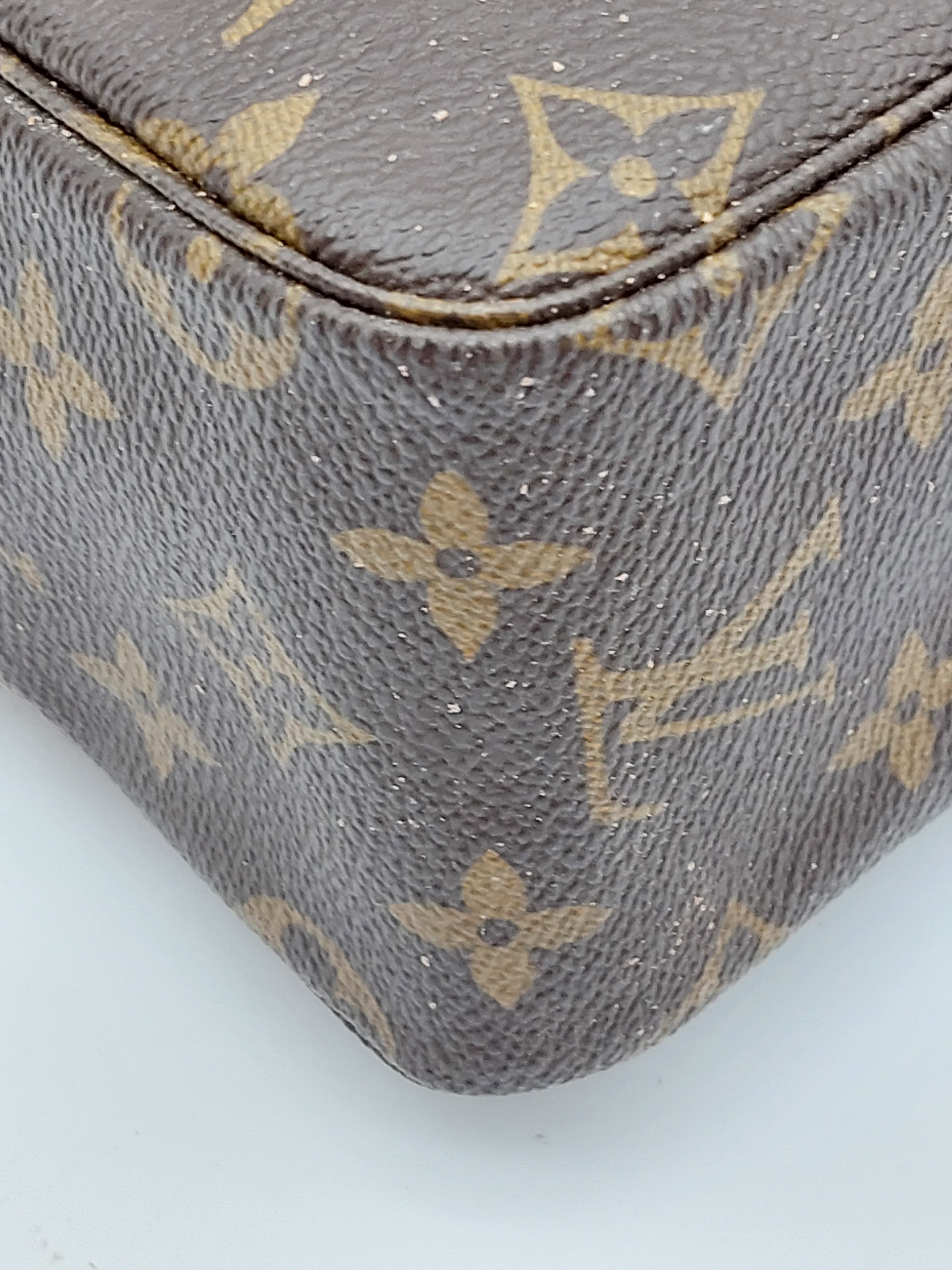 Trousse Toilette 28
